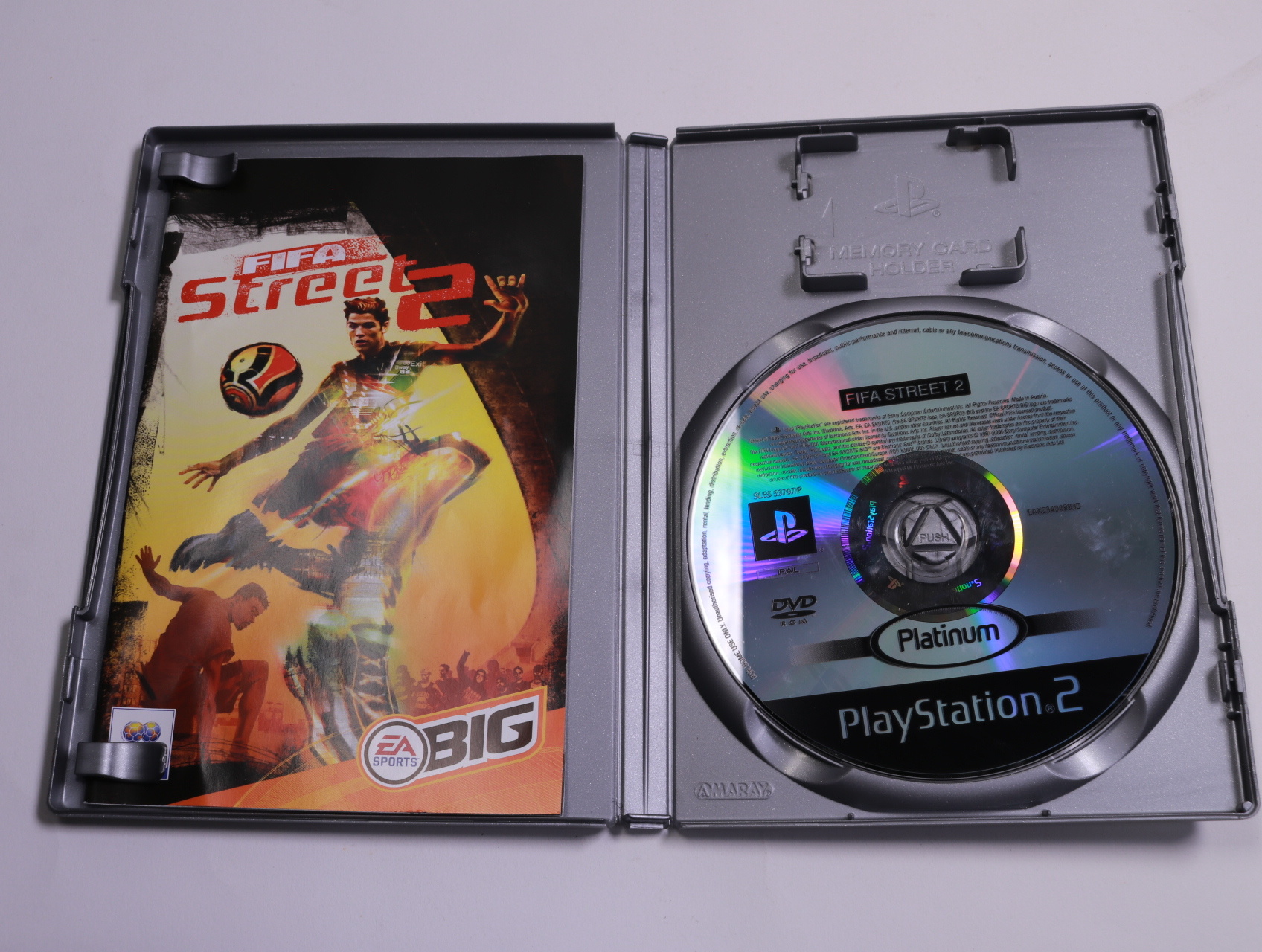 Playstation 2 - Fifa Street 2 [Platinum] - EA Sports - productfoto 3
