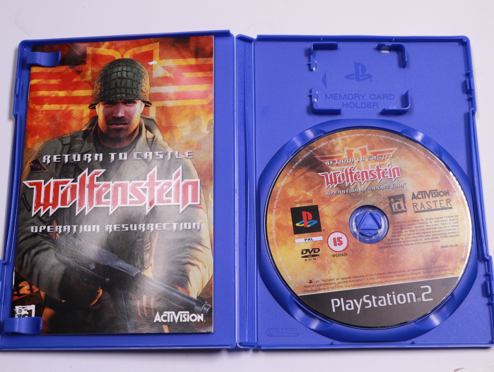 Playstation 2 - Return to Castle Wolfenstein: Operation Resurrection - Gray Matter Interactive - productfoto 3