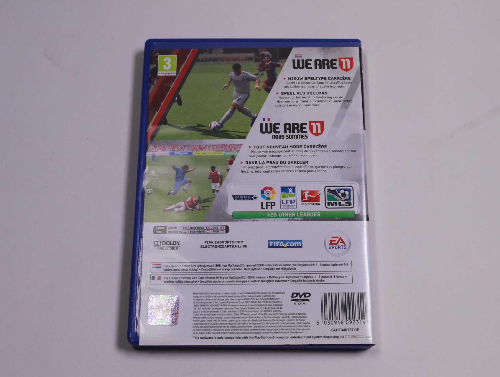Playstation 2 - FIFA Soccer 11 - EA Sports - productfoto 2