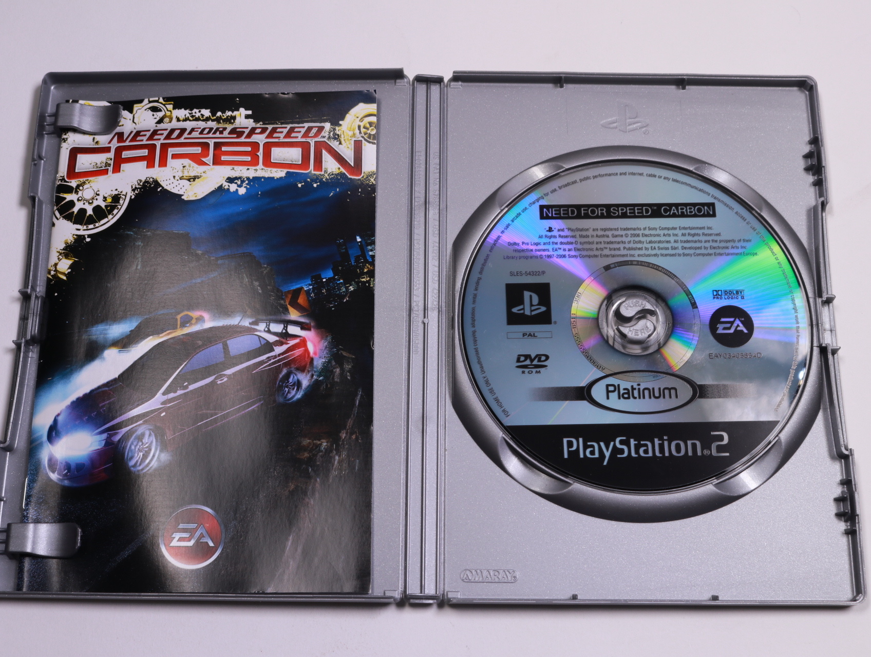 Playstation 2 - Need For Speed Carbon [Platinum] - PlayStation - productfoto 3