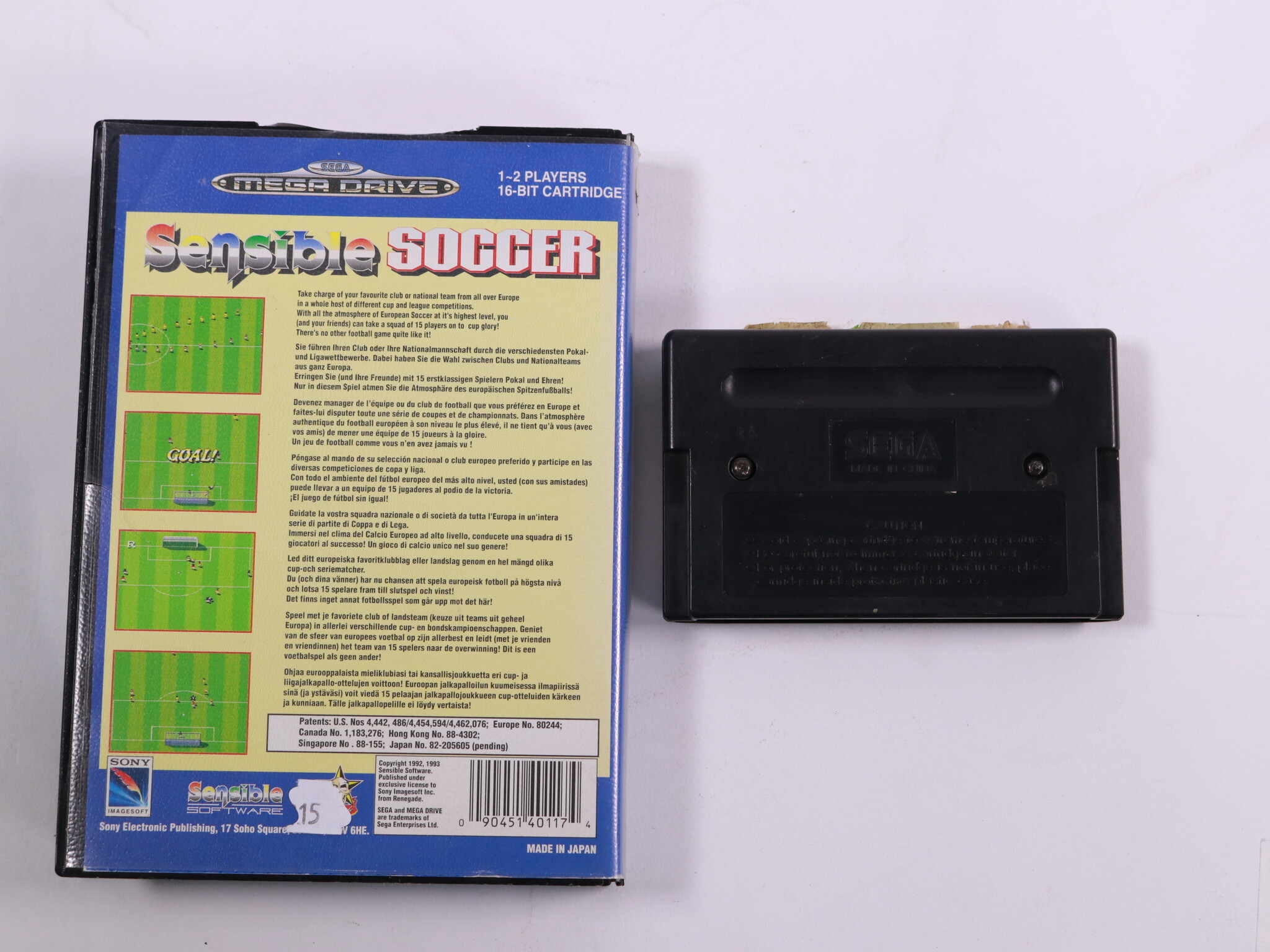 SEGA Mega Drive - Sensible Soccer: European Champions [No Manual] - Sensible Software - productfoto 2