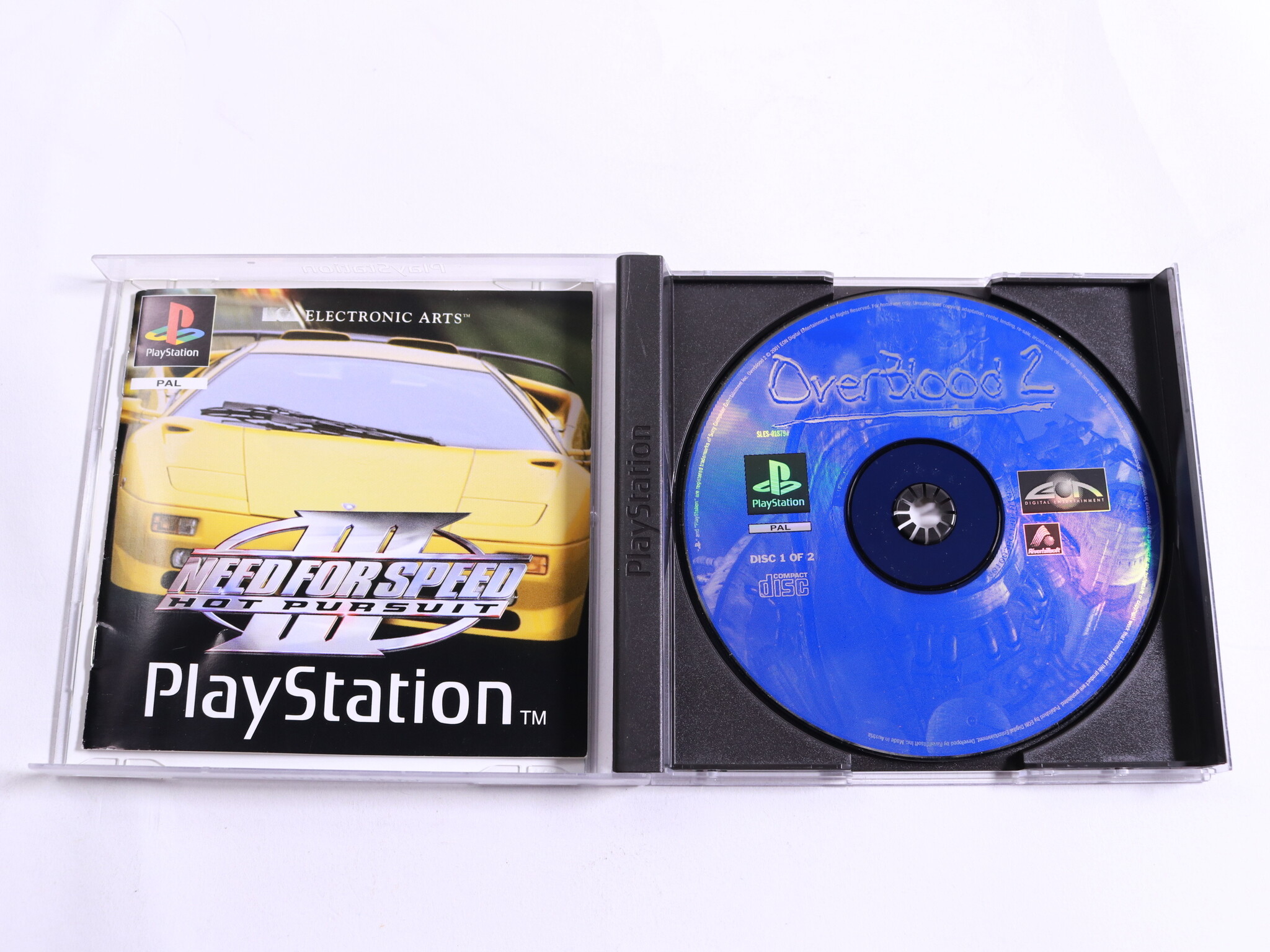 Playstation 1 - Need For Speed Hot Pursuit / Overblood 2 - PlayStation - productfoto 2