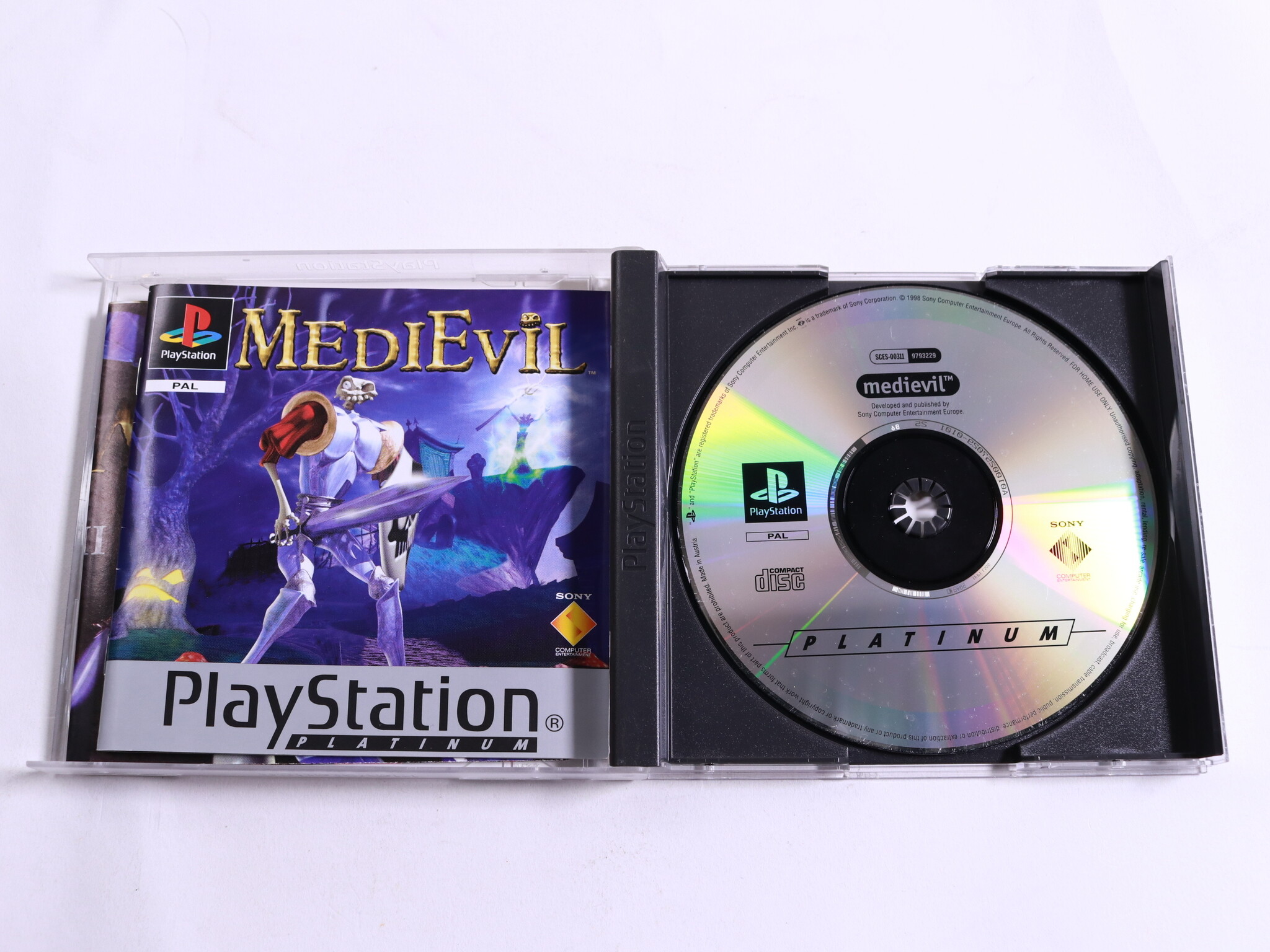 Playstation 1 - MediEvil [Platinum] - productfoto 2