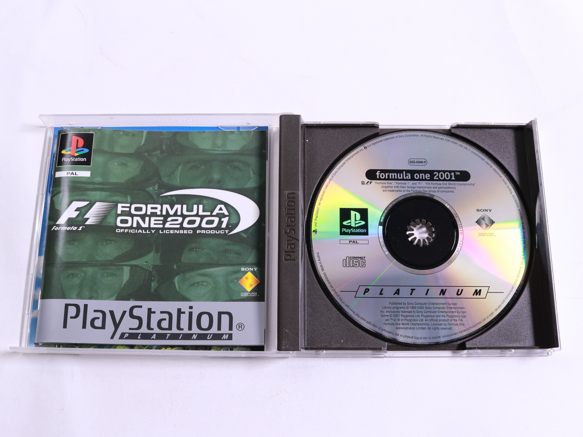 Playstation 1 - Formula One 2001 [Platinum] - Sony Computer Entertainment - productfoto 2