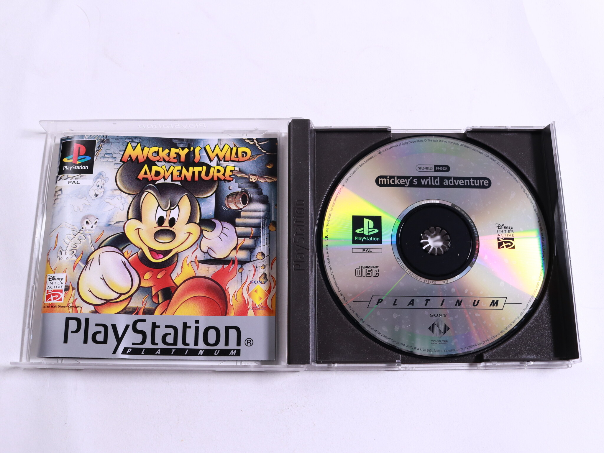 PlayStation - Mickey's Wild Adventure [Platinum Hits] - Disney Interactive Studios - productfoto 2