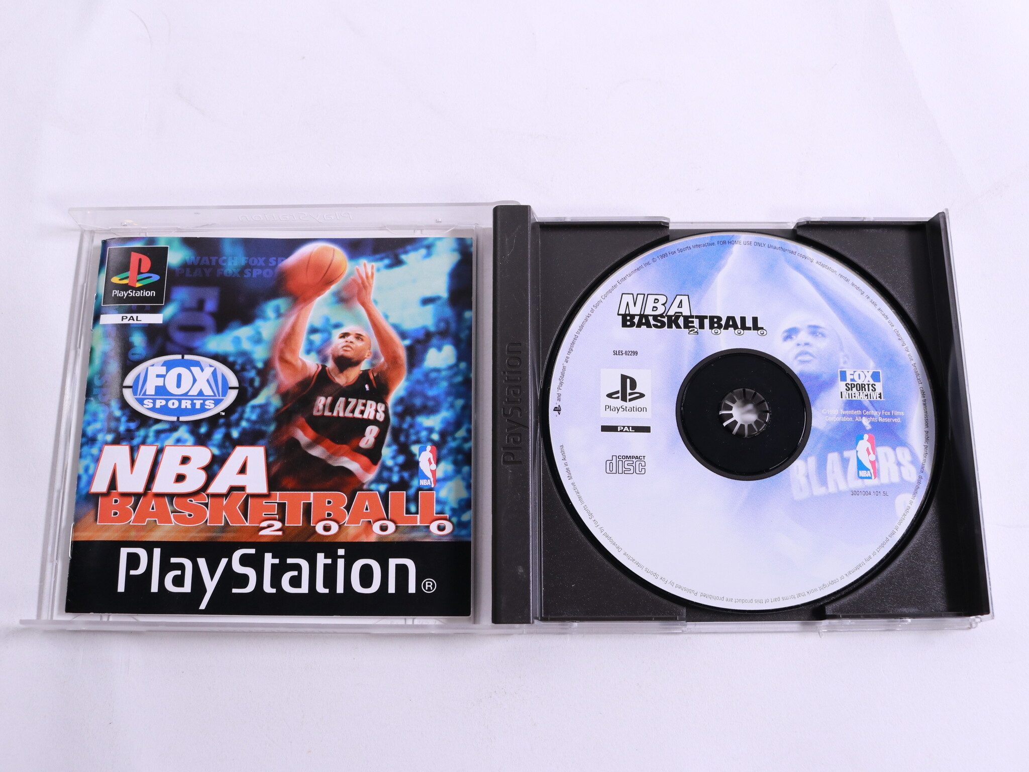 PlayStation 1 - NBA Live 2000 - EA Sports - productfoto 2
