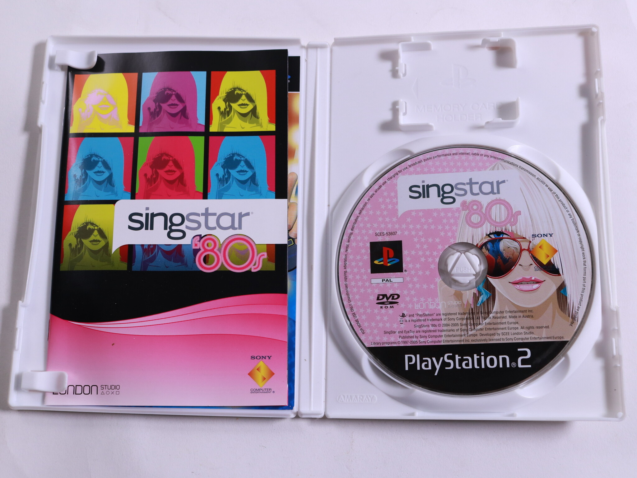 PlayStation 2 - SingStar '80s - Sony Computer Entertainment - productfoto 2