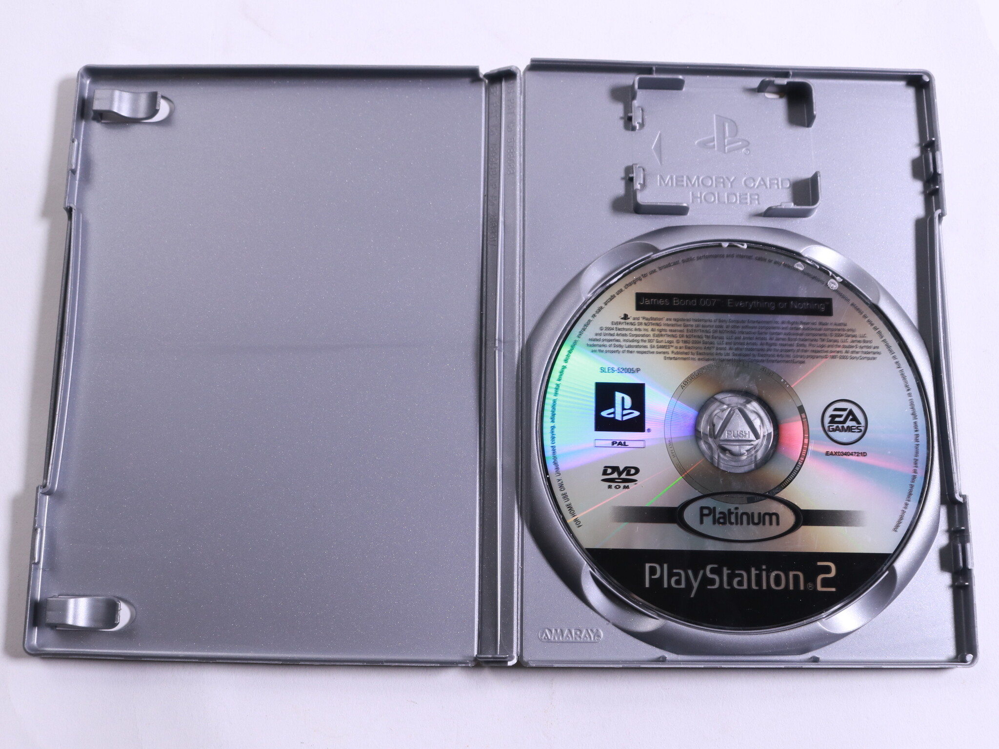 PlayStation 2 - 007: Everything or Nothing [Platinum] [No Manual] - Electronic Arts - productfoto 2