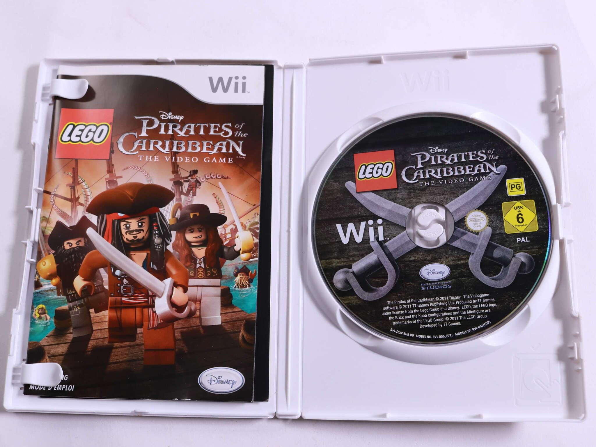 Wii - LEGO Pirates of the Caribbean - Traveller's Tales - productfoto 2