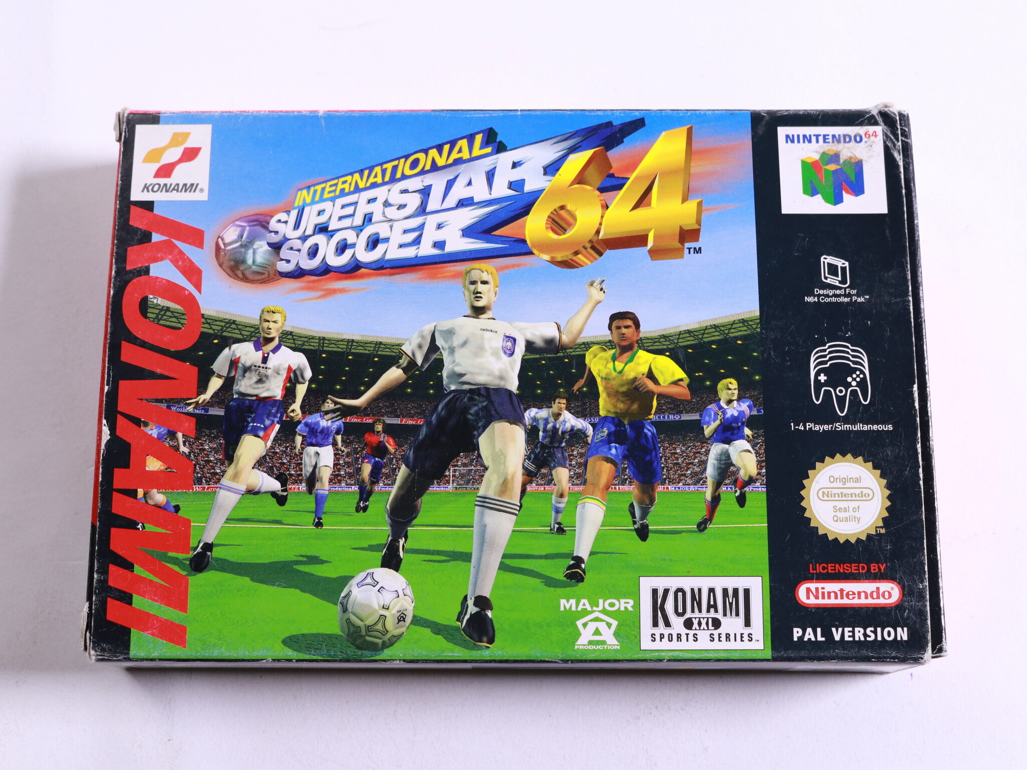 N64 - International Superstar Soccer 64 - Boxed CIB
