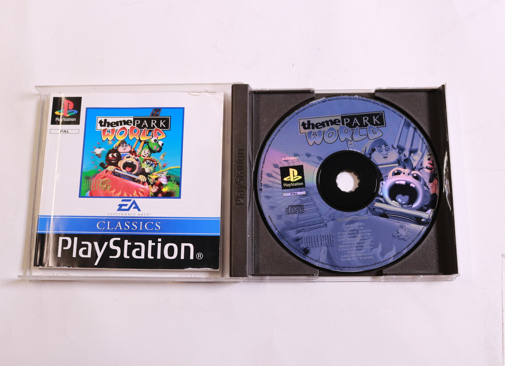 PlayStation 1 - Theme Park World [Classics] - productfoto 2