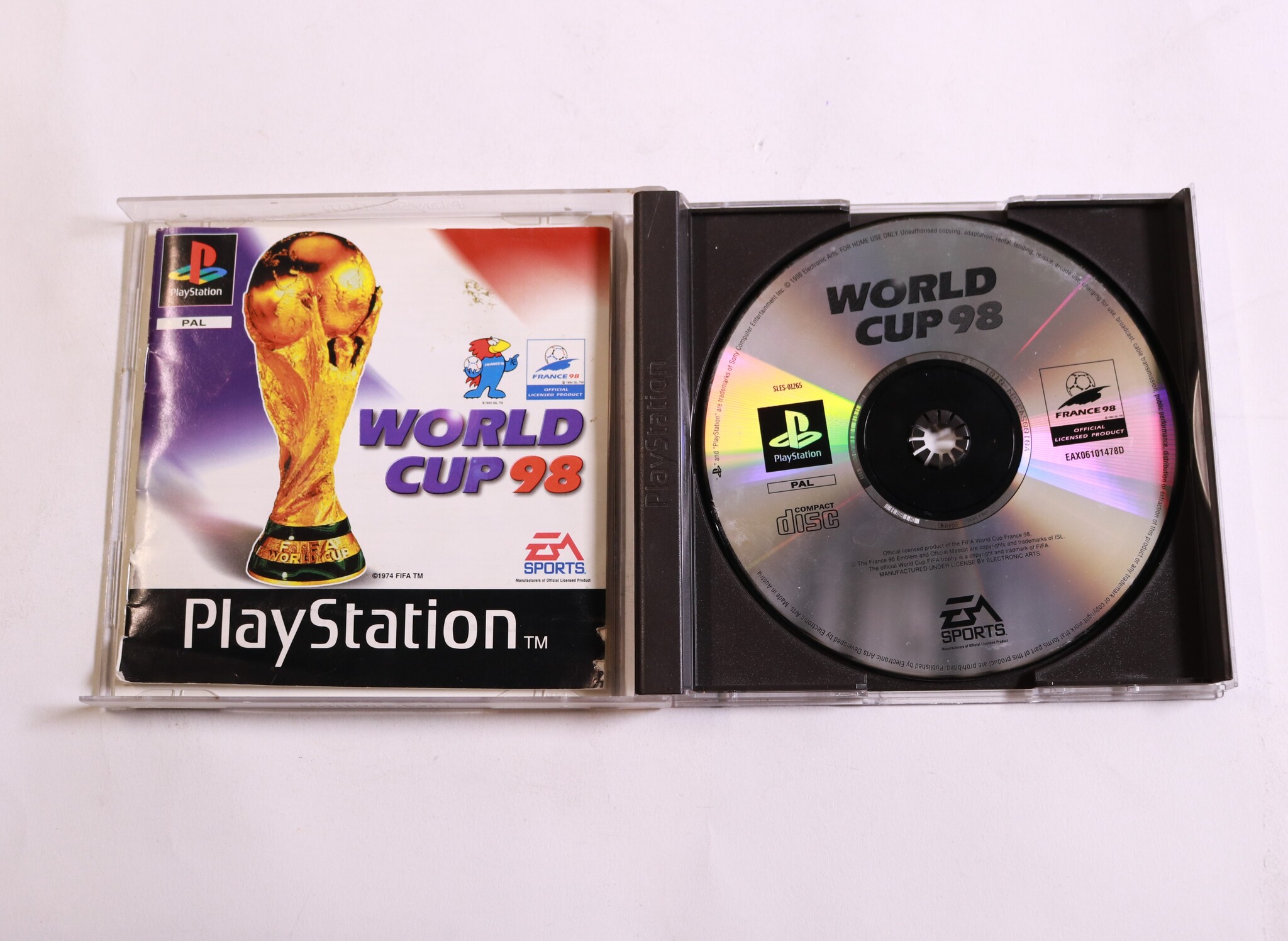 Playstation 1 - Word Cup 98 - productfoto 2
