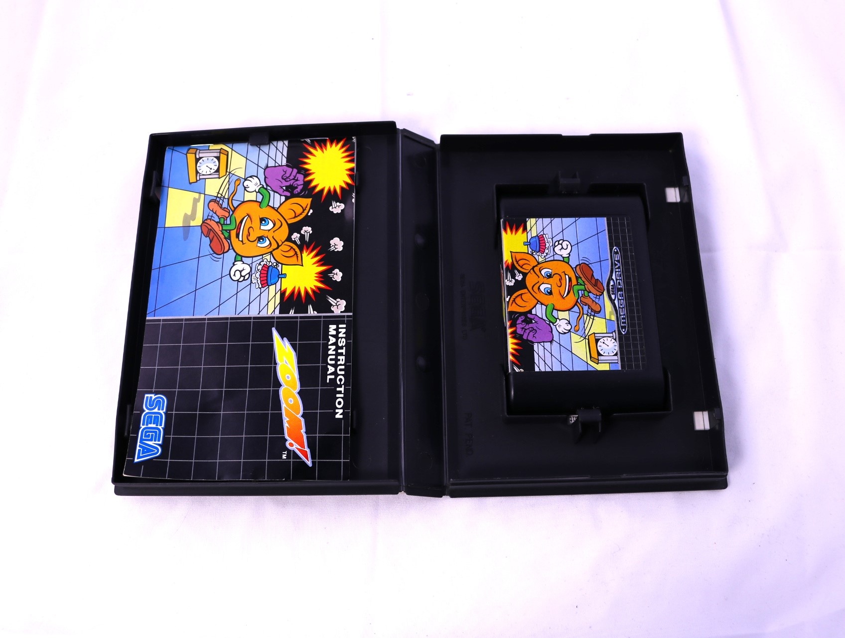 SEGA Mega Drive - Zoom - productfoto 3