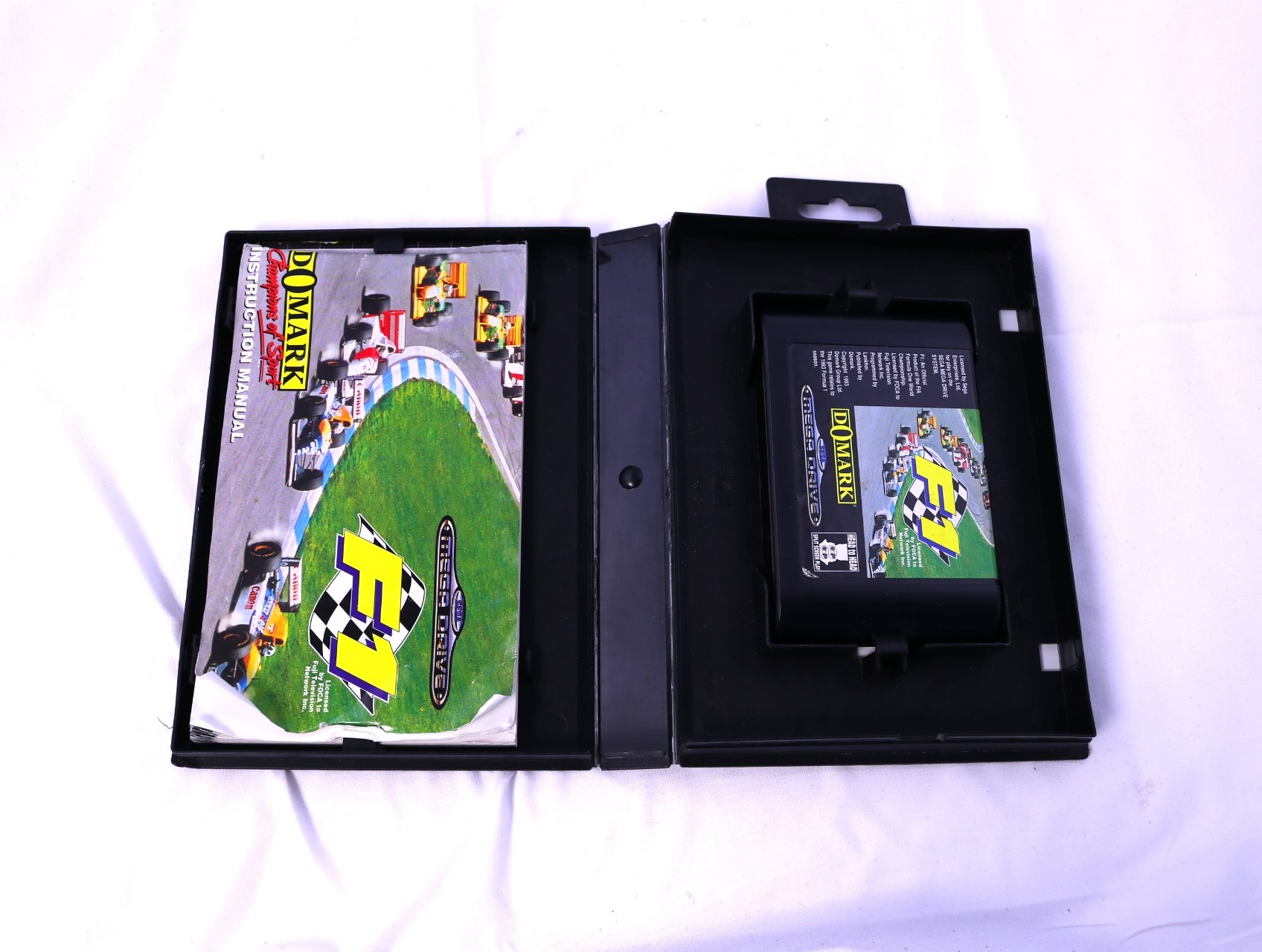 SEGA Mega Drive - F1 - productfoto 3