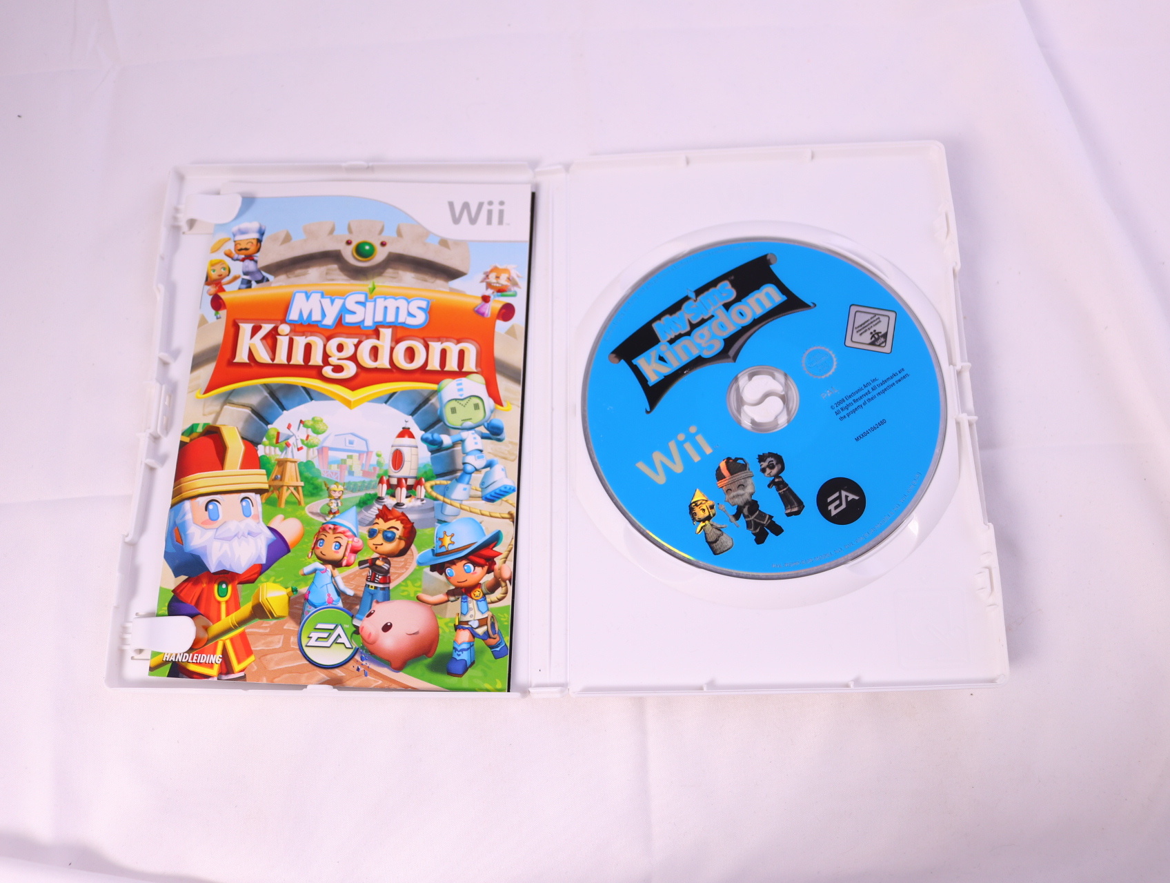 Wii - MySims Kingdom - productfoto 3