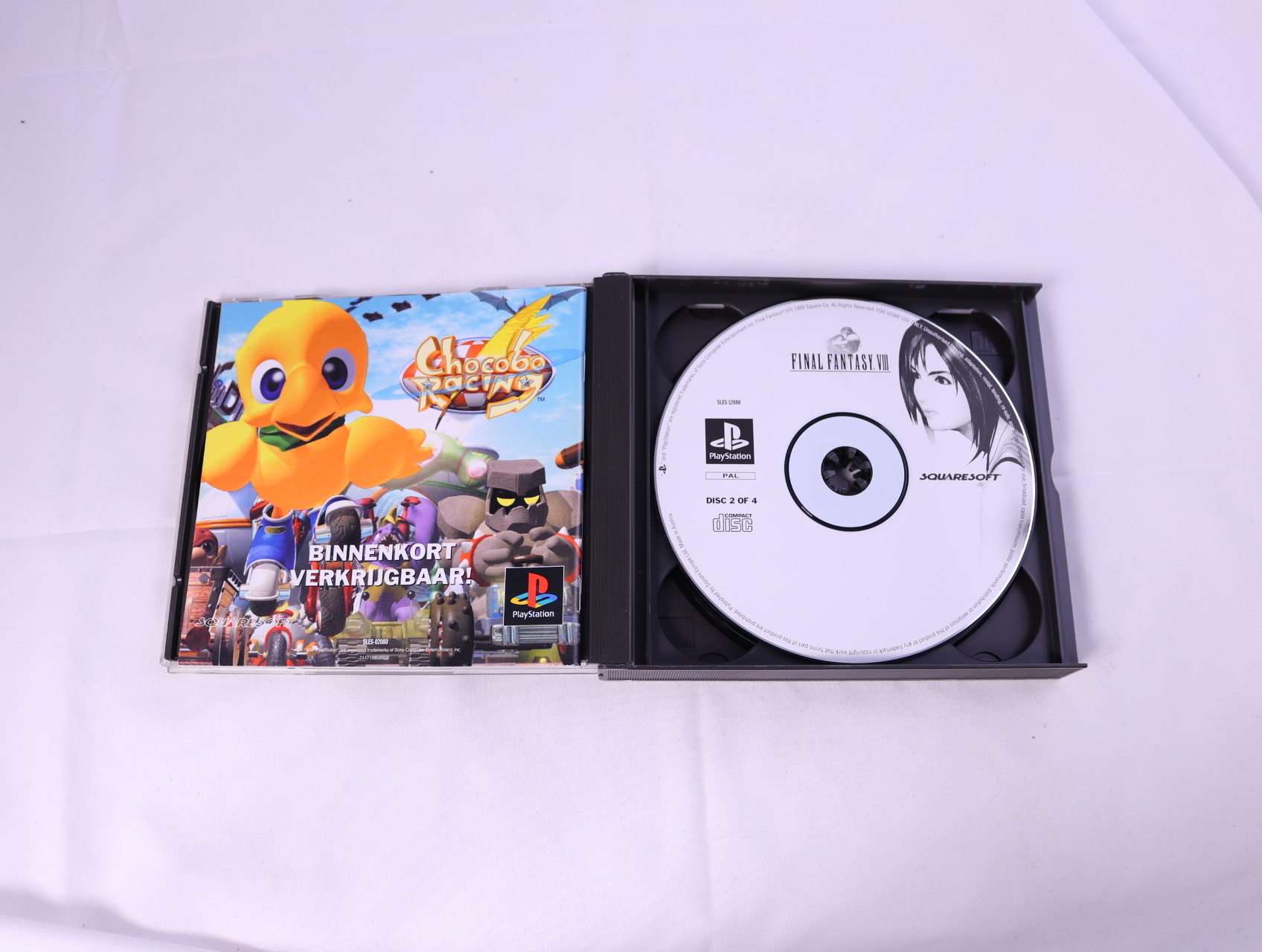 Playstation 1 - Final Fantasy VIII - productfoto 4