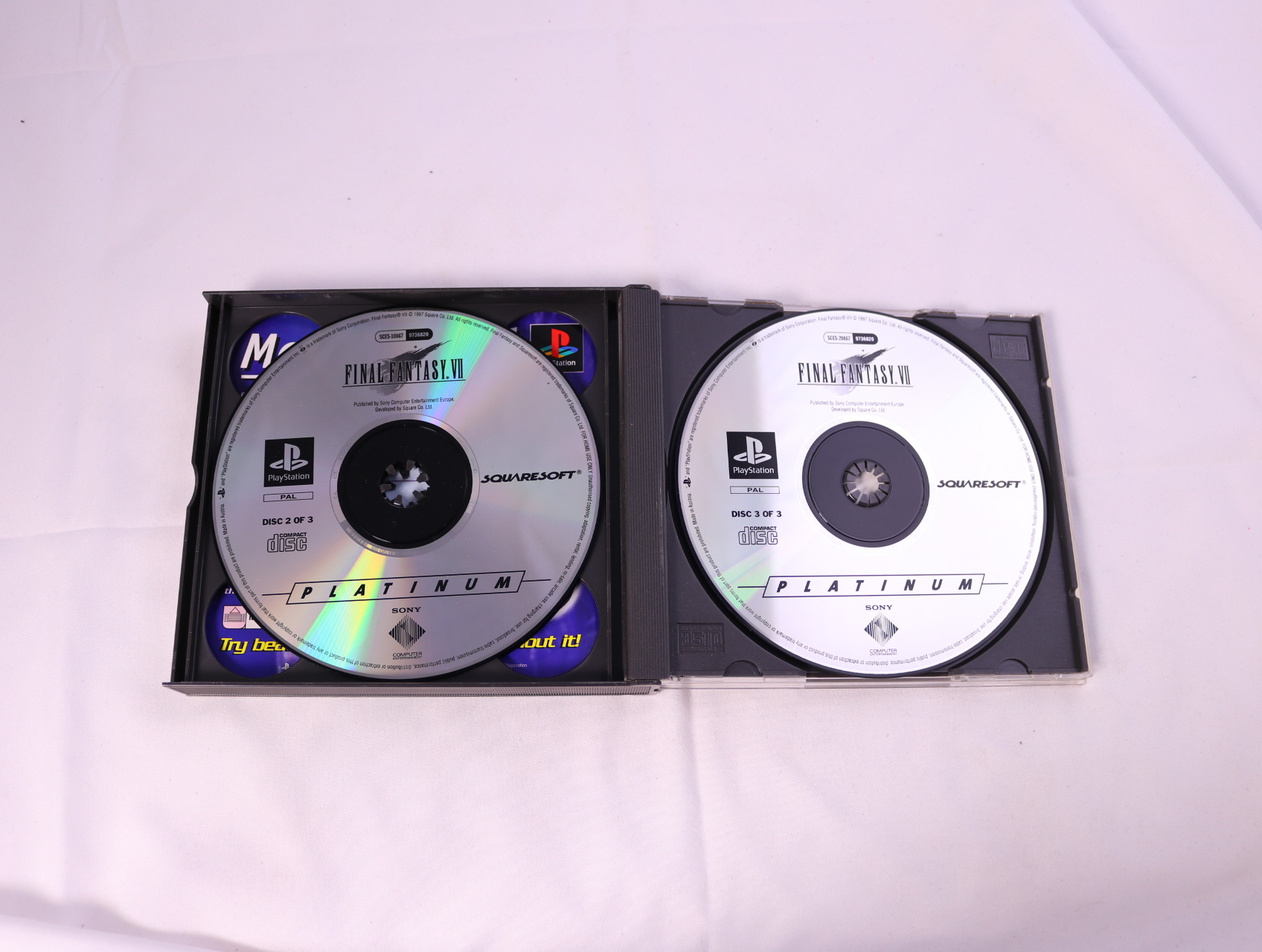 Playstation 1 - Final Fantasy VII [Platinum] - productfoto 5