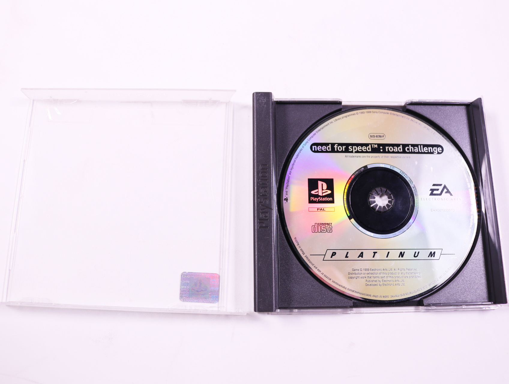 PlayStation 1 - Need for Speed: Road Challenge [Platinum] [No Manual] - productfoto 3