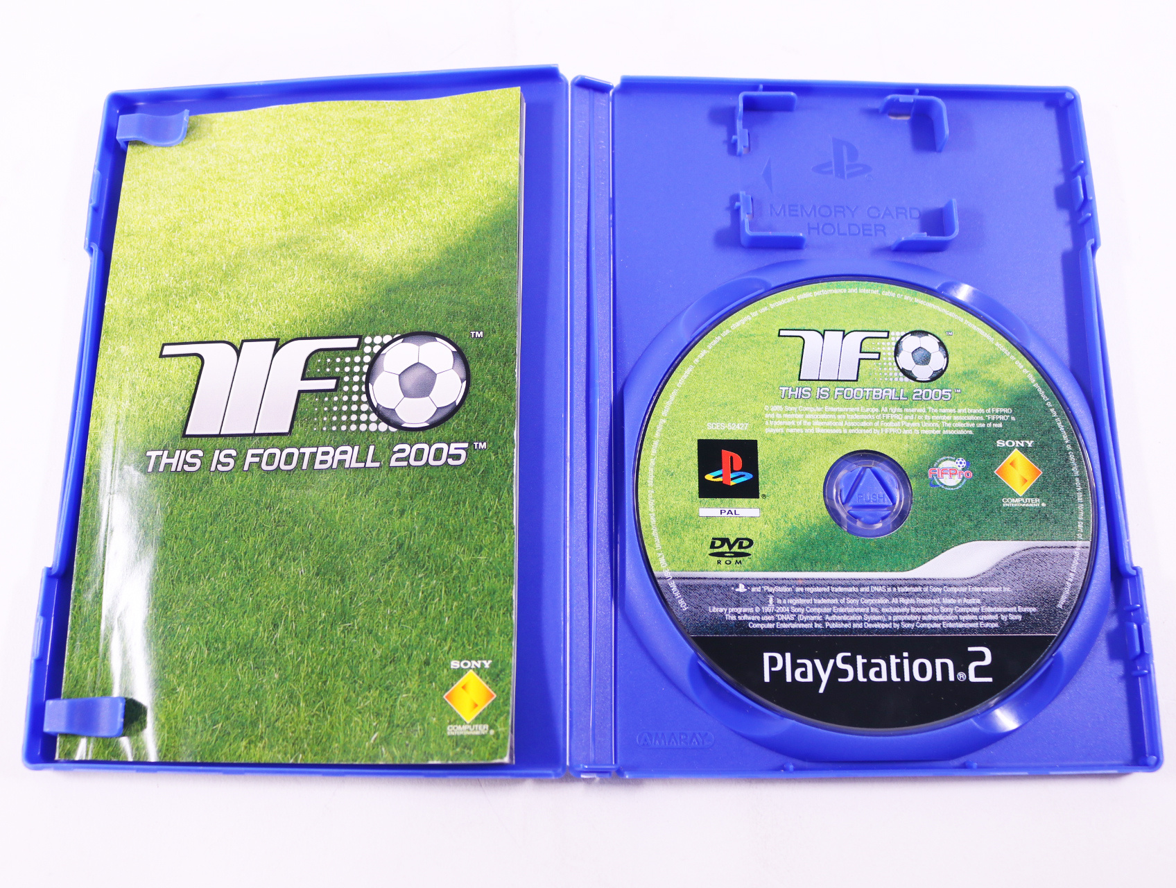 Playstation 2 - This Is Football 2005 - productfoto 3