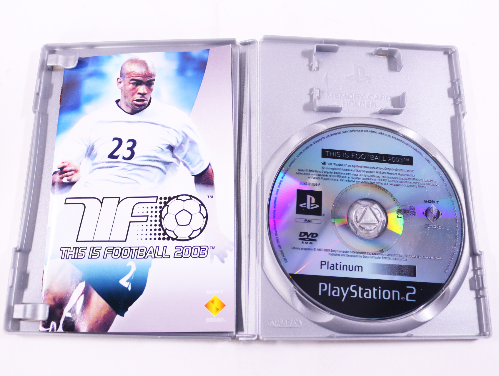 PlayStation 2 - This Is Football 2003 [Platinum] - productfoto 3