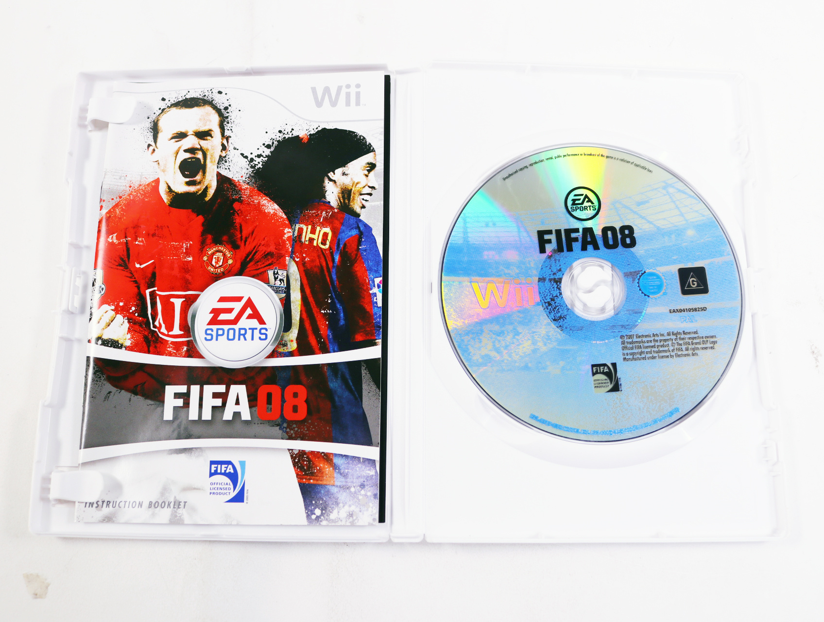 Wii - FIFA 08 - productfoto 3