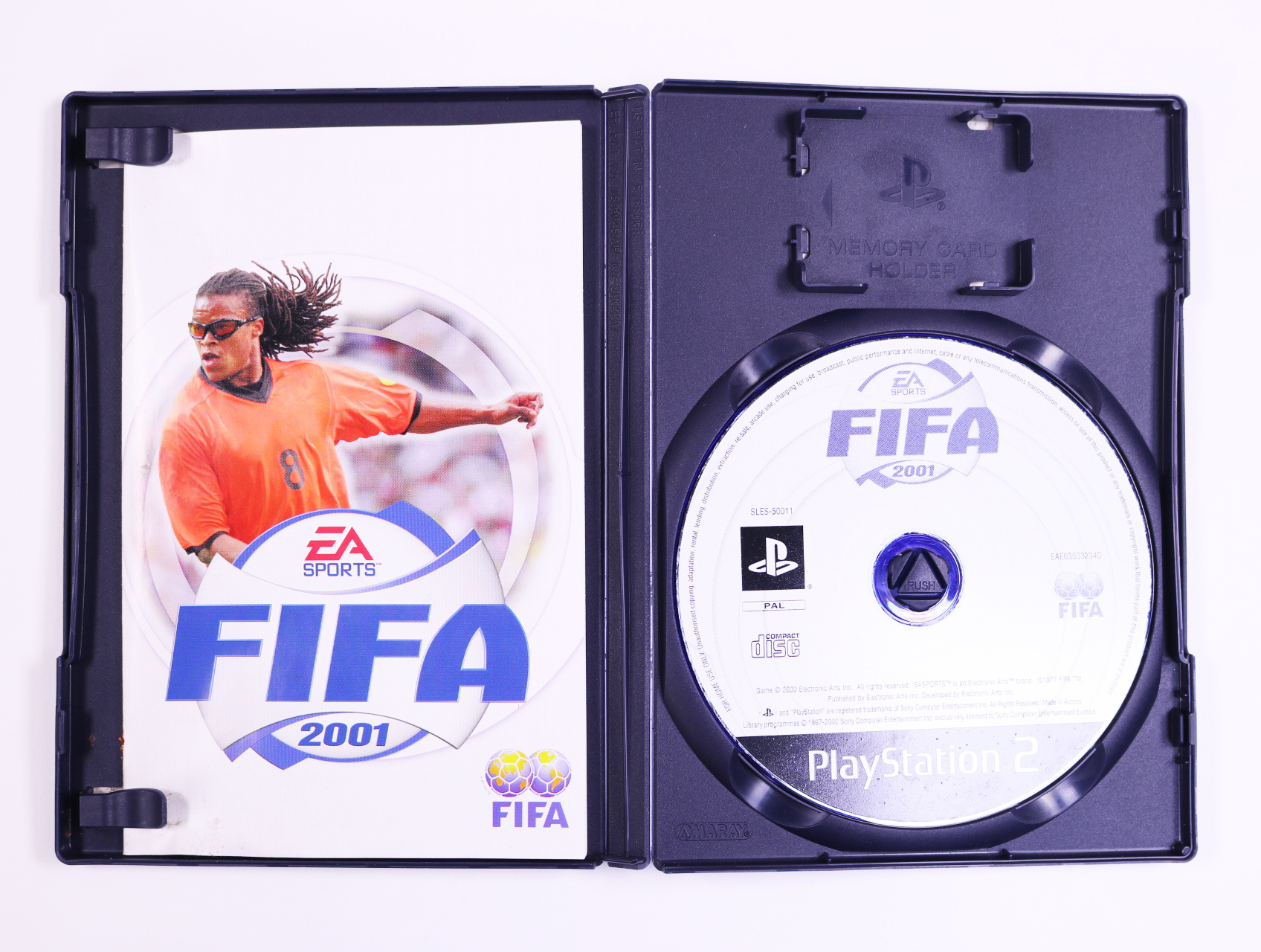 PlayStation 2 - FIFA 2001 - productfoto 3