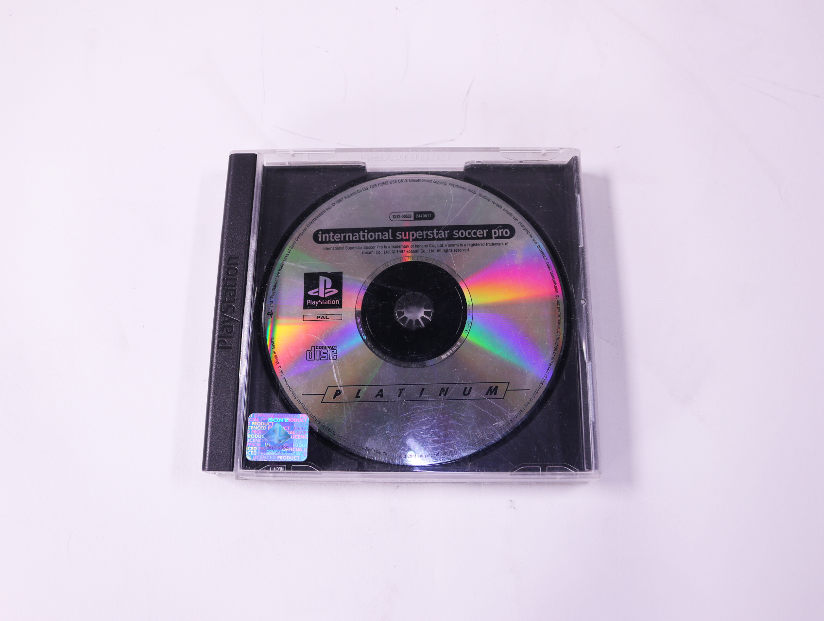 PlayStation 1 - International Superstar Soccer Pro [No Manual]
