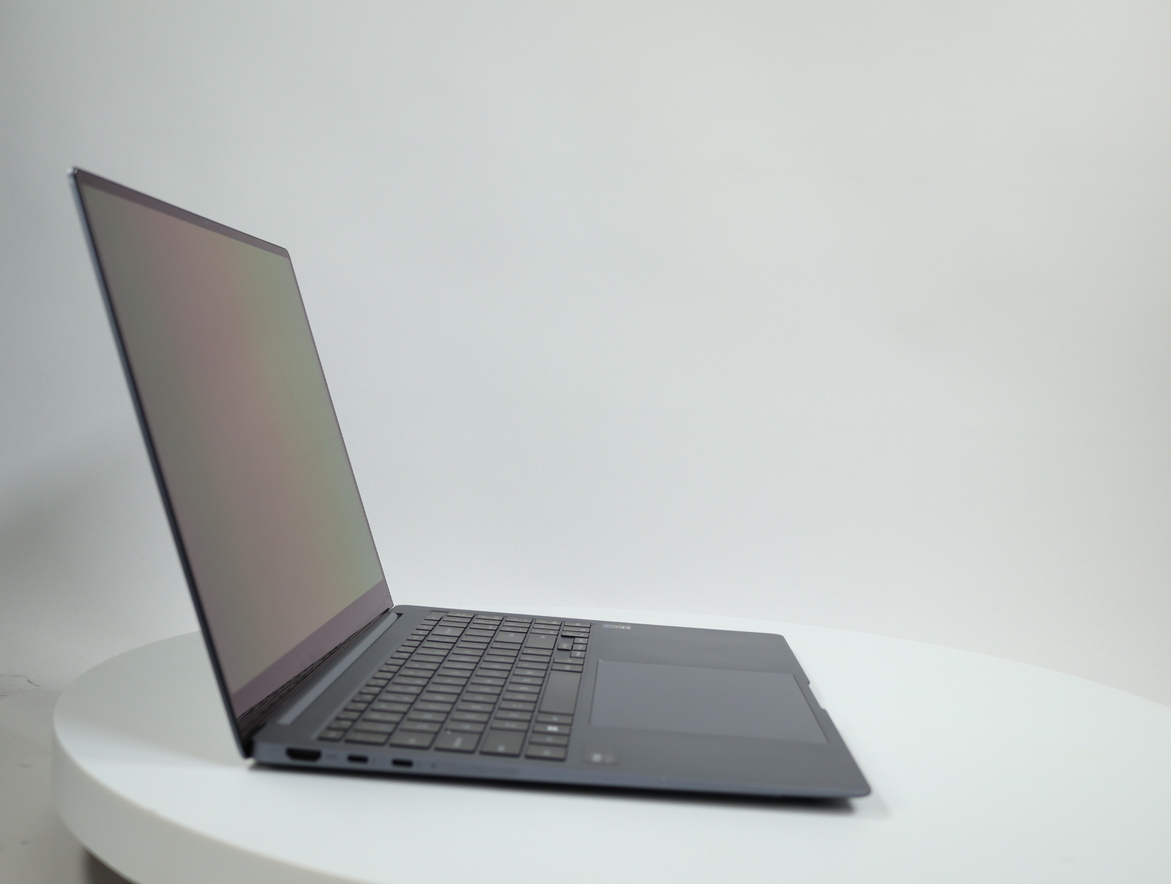 Galaxy Book4 Pro | NIEUWPRIJS 2099.95 | 16" AMOLED 3K Touch | Core i7 | iGPU [Tweedekansj… - Nieuw - productfoto 3