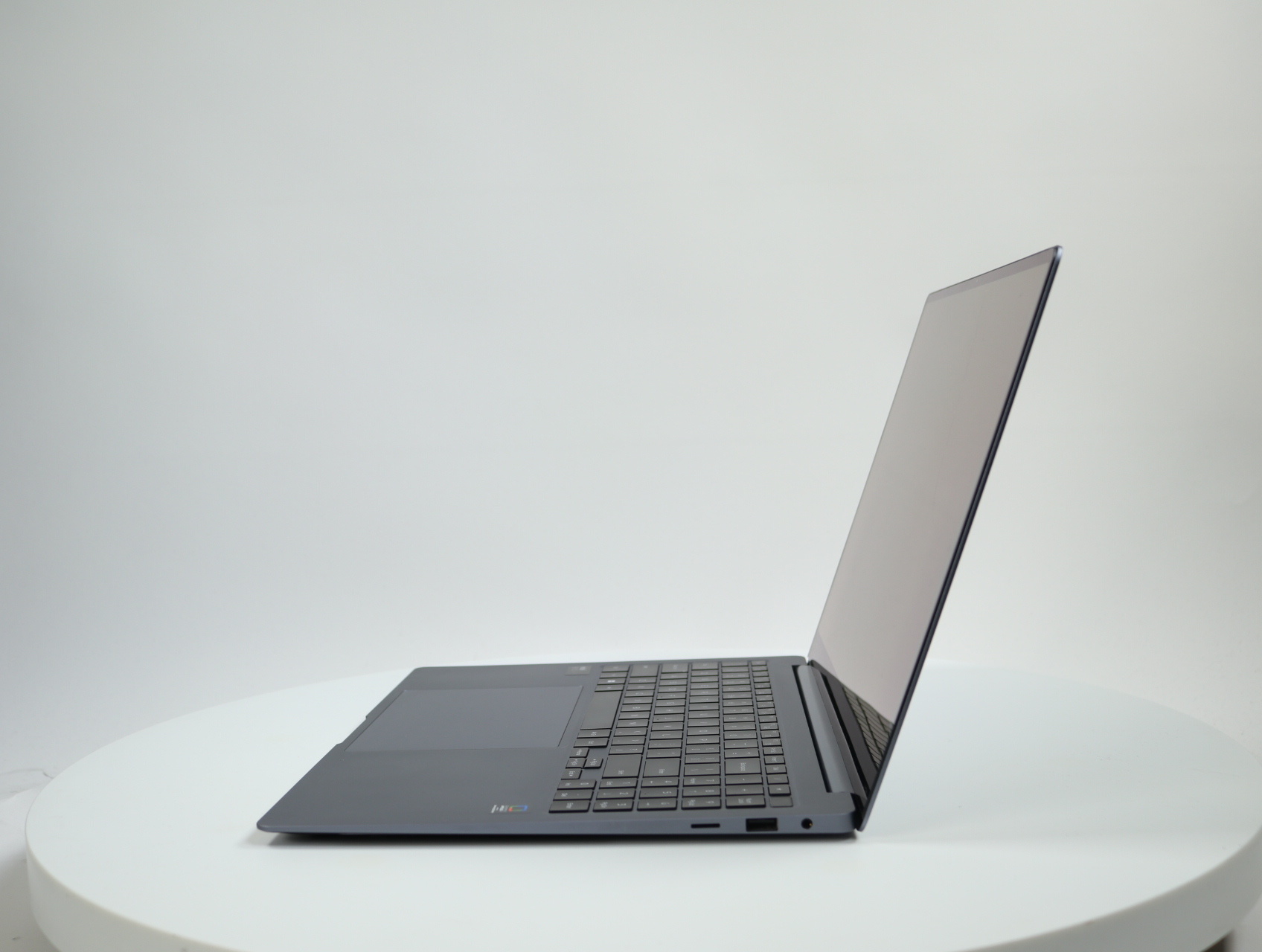 Galaxy Book4 Pro | NIEUWPRIJS 2099.95 | 16" AMOLED 3K Touch | Core i7 | iGPU [Tweedekansj… - Nieuw - productfoto 4