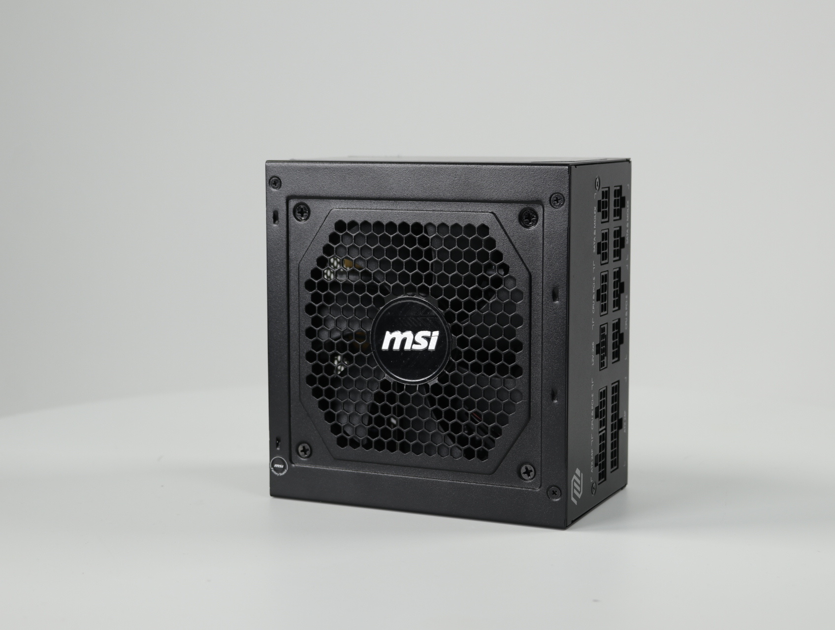 MAG A850GL PCIE5 II 850W - productfoto 2