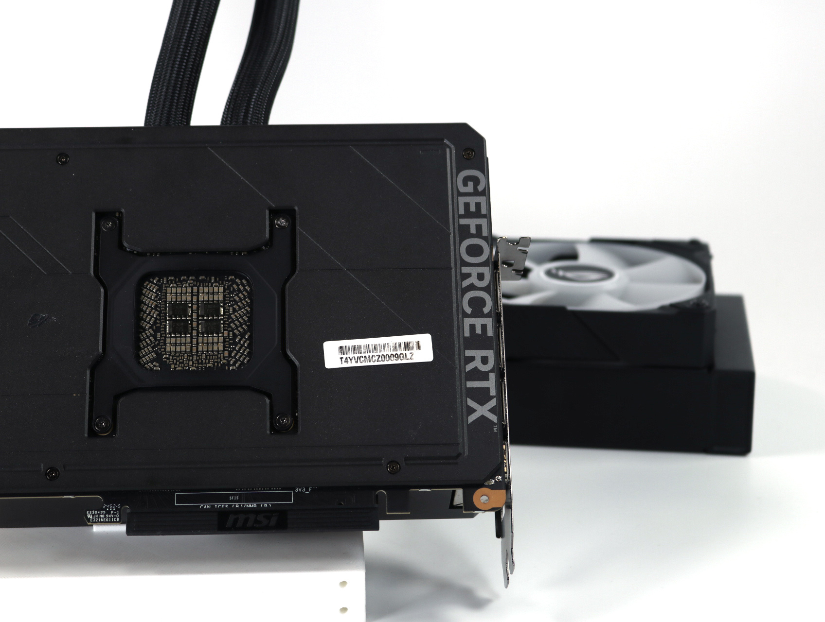 ROG Astral LC GeForce RTX 5090 32GB GDDR7 OC Edition - productfoto 4