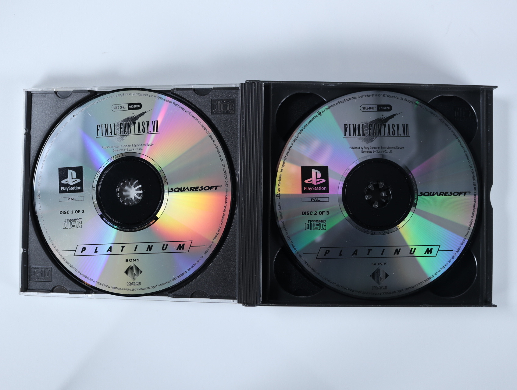 PlayStation 1 - Final Fantasy VII [Platinum] [No Manual] - productfoto 2