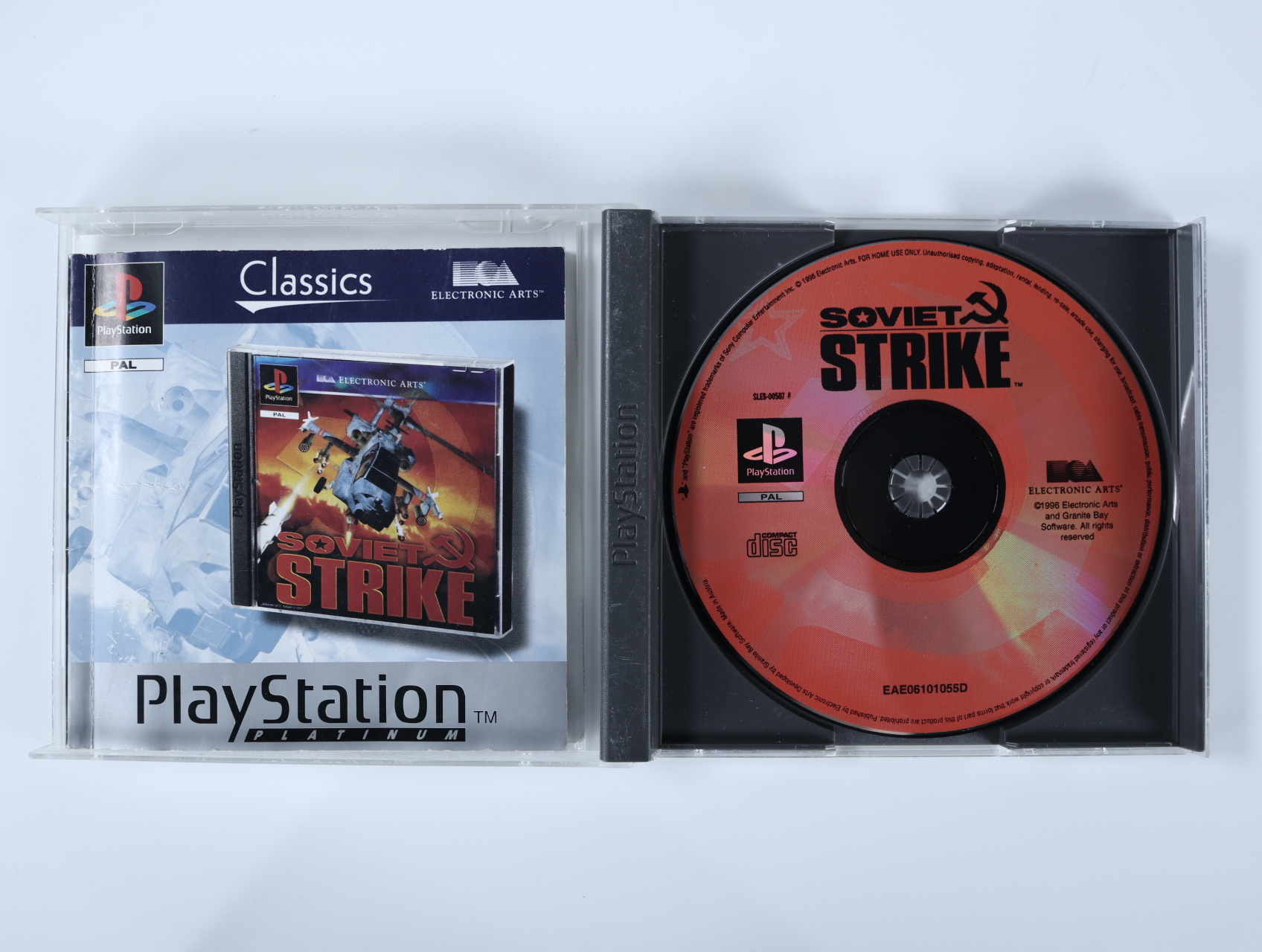 Playstation 1 - Soviet Strike [Classics] - productfoto 3