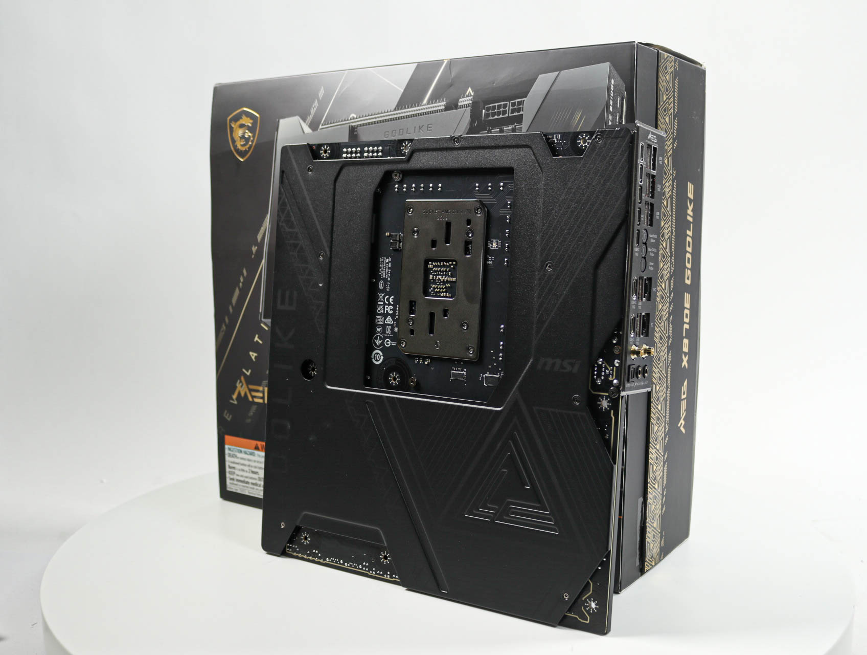 MEG X870E GODLIKE - productfoto 6