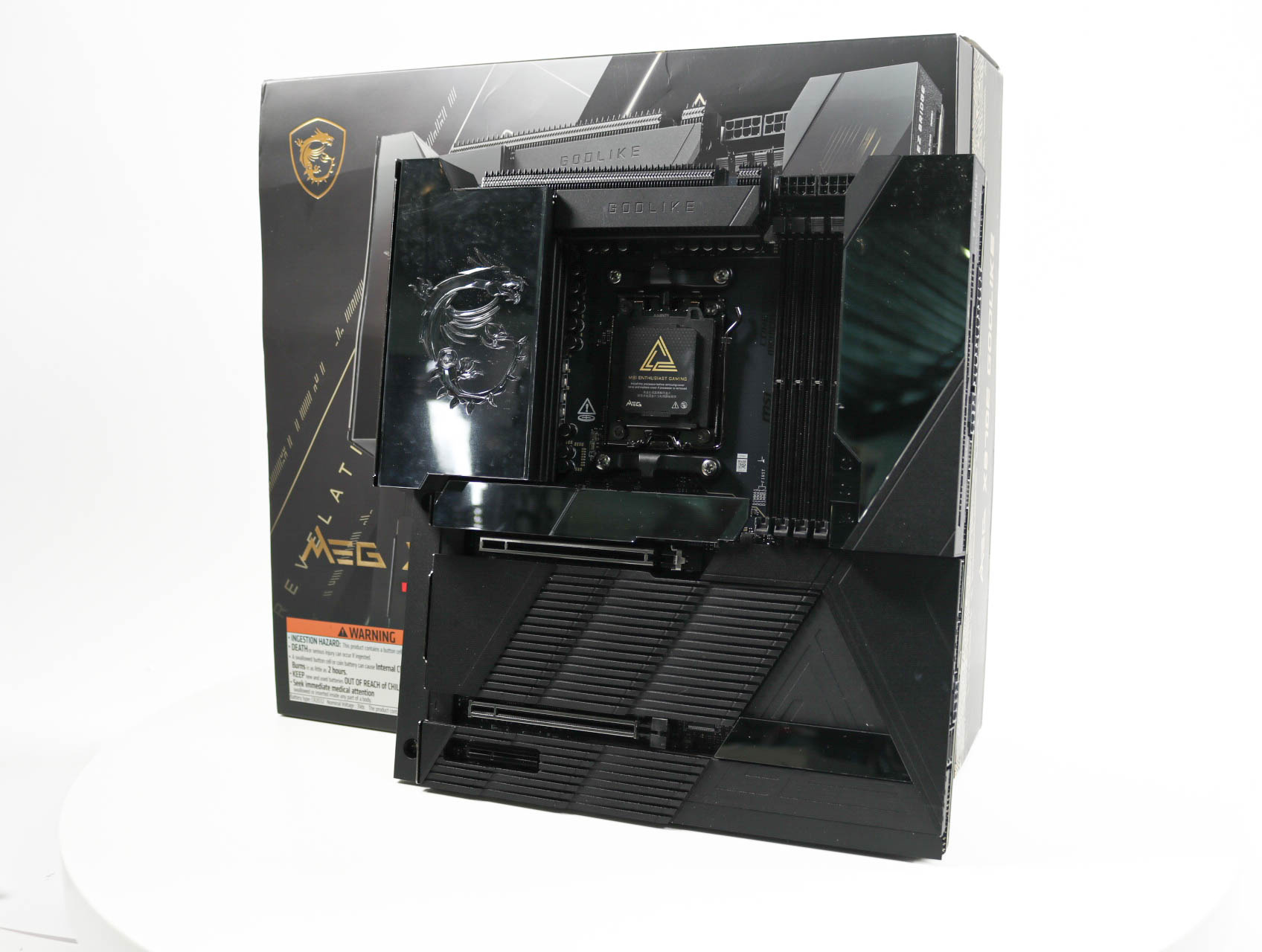 MEG X870E GODLIKE - productfoto 4