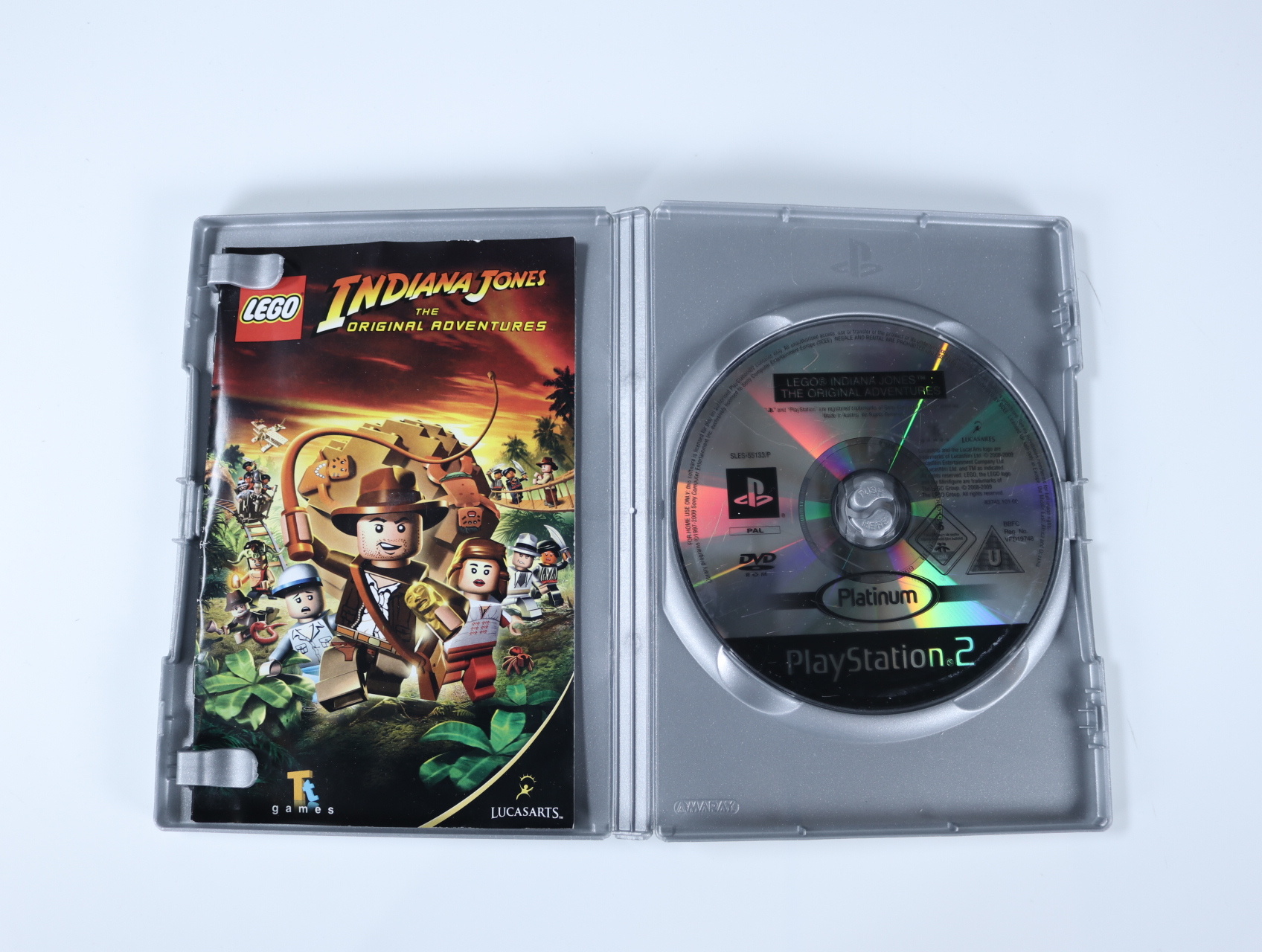 PlayStation 2 - Indiana Jones: The Original Adventures [Platinum Hits] - productfoto 3