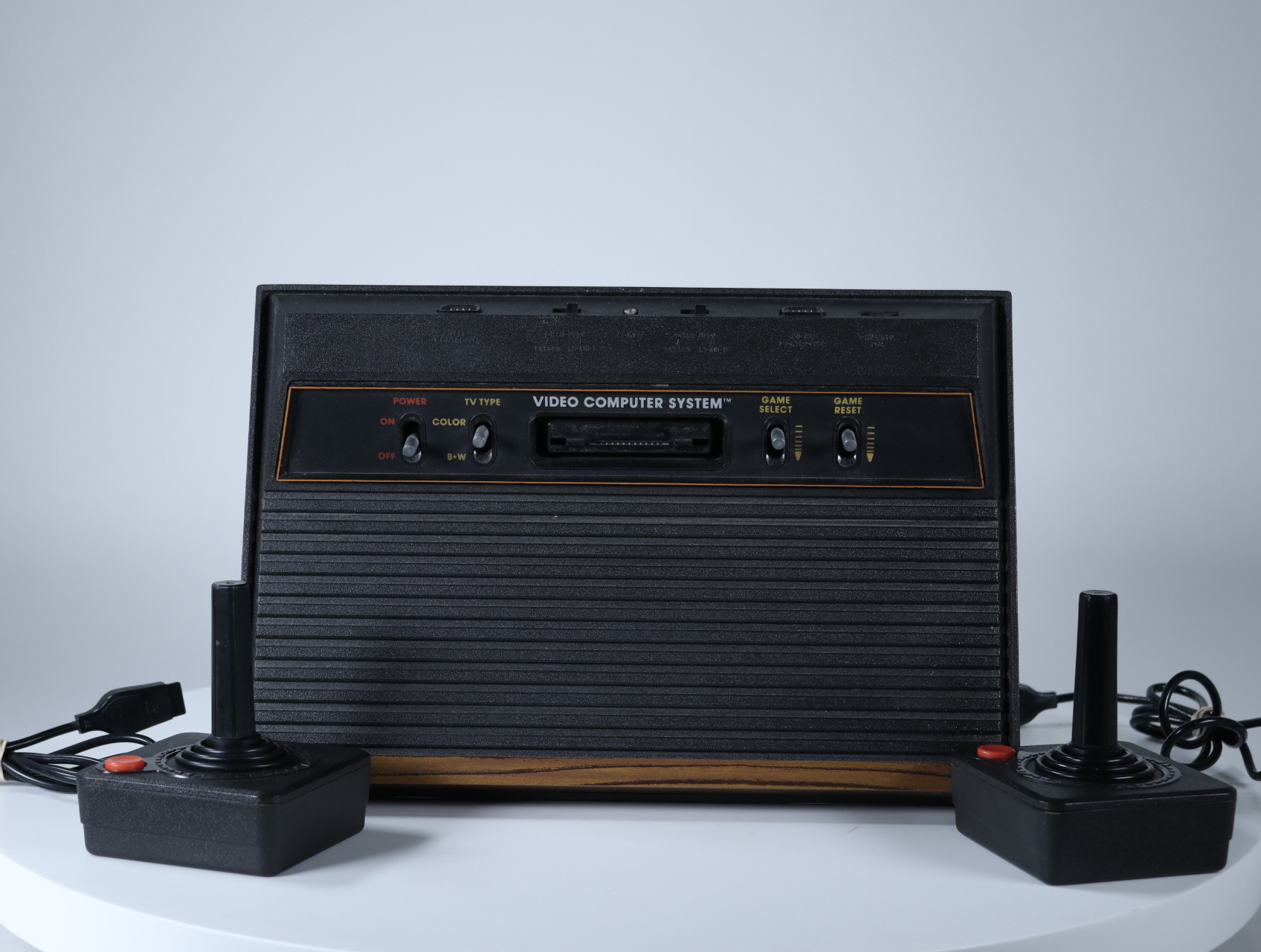 Atari 2600 - Console - 2600 Woody (CX-2600 AP)
