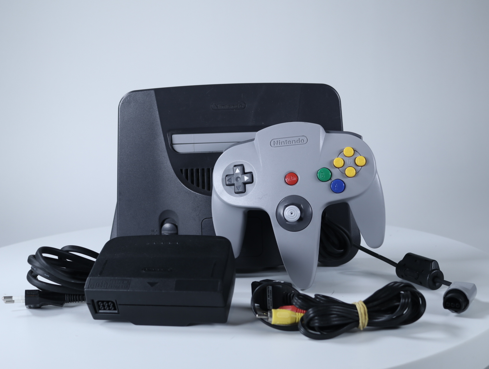 N64 - Console - Nintendo - productfoto 4