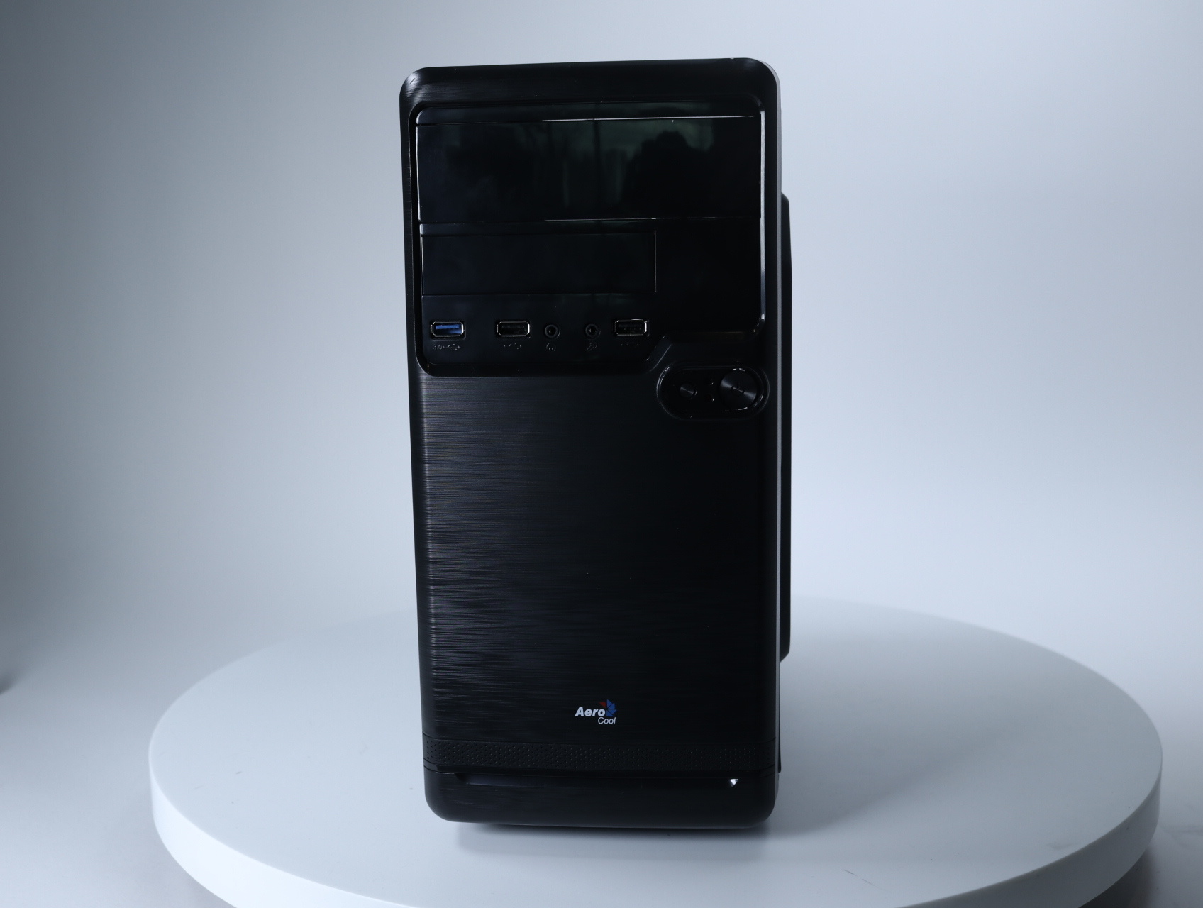 QS-182 Behuizing - Aerocool - productfoto 2