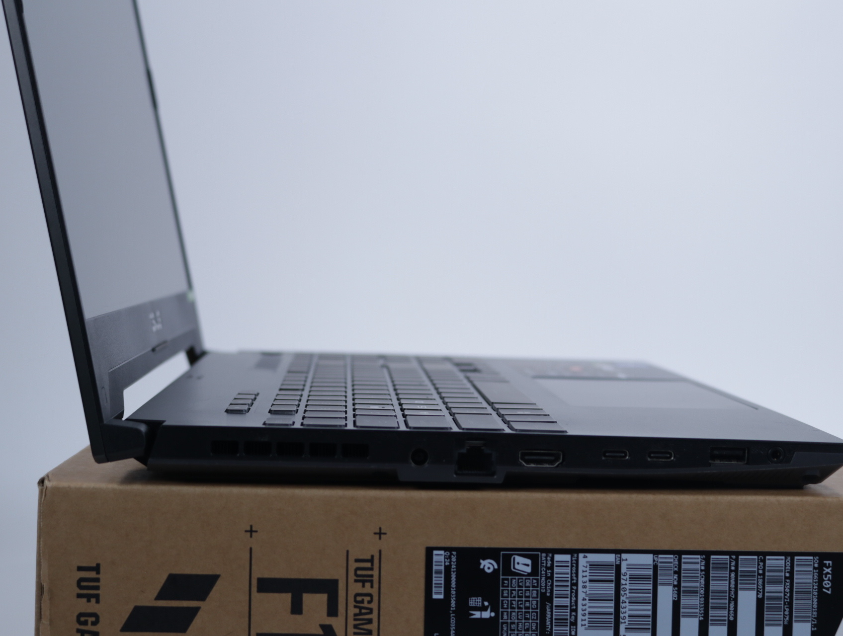 TUF Gaming F15 FX507VI-LP075W - productfoto 3