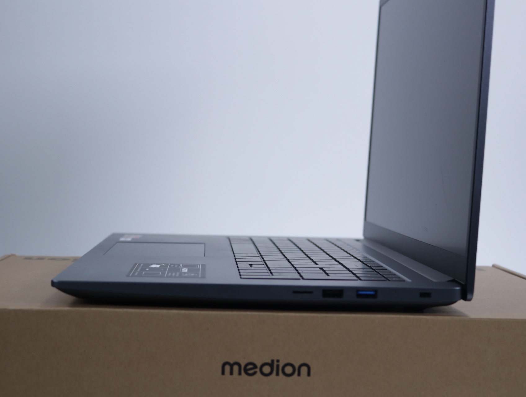 Avantum 17 E1e MD62742 NL - Medion - productfoto 4