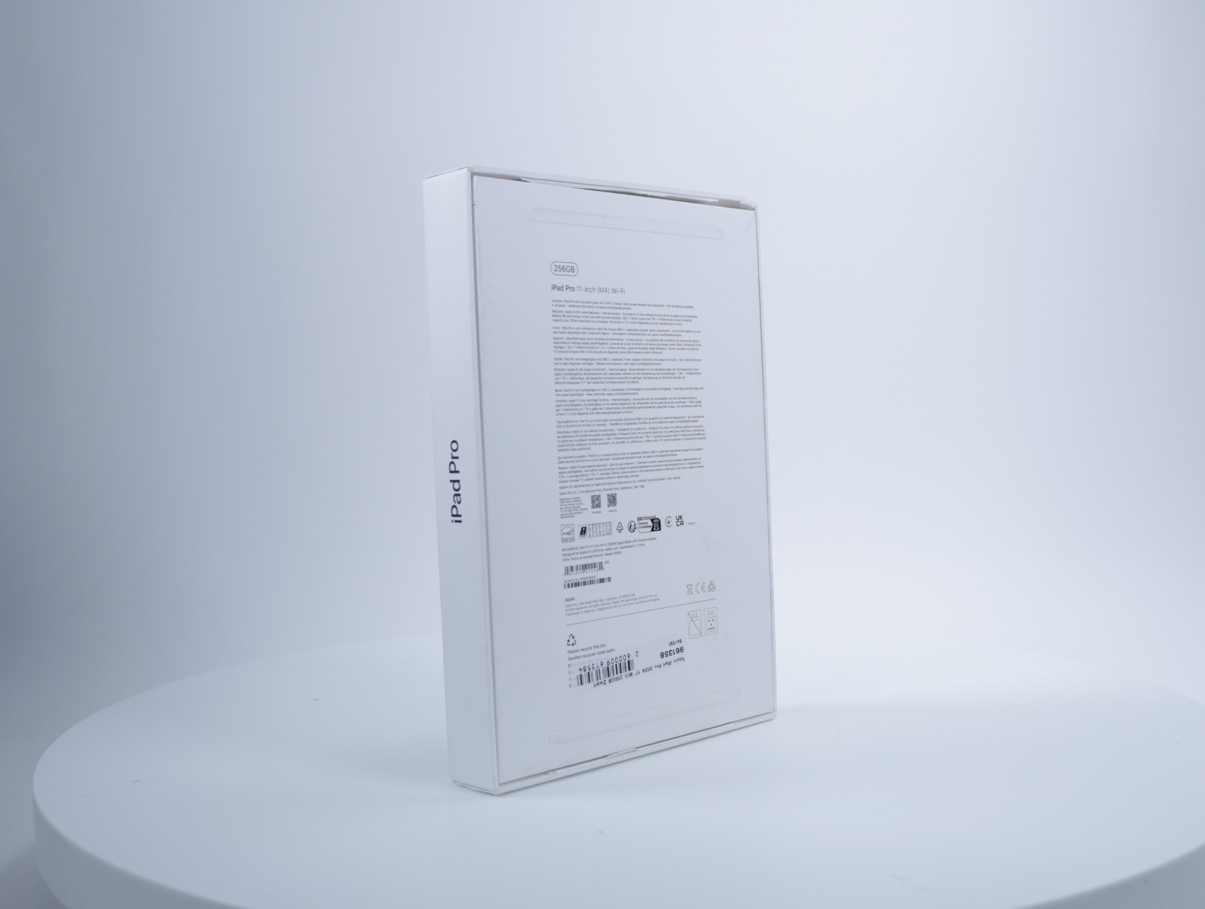 iPad Pro (2024) 11 inch, 256GB Zwart - productfoto 2