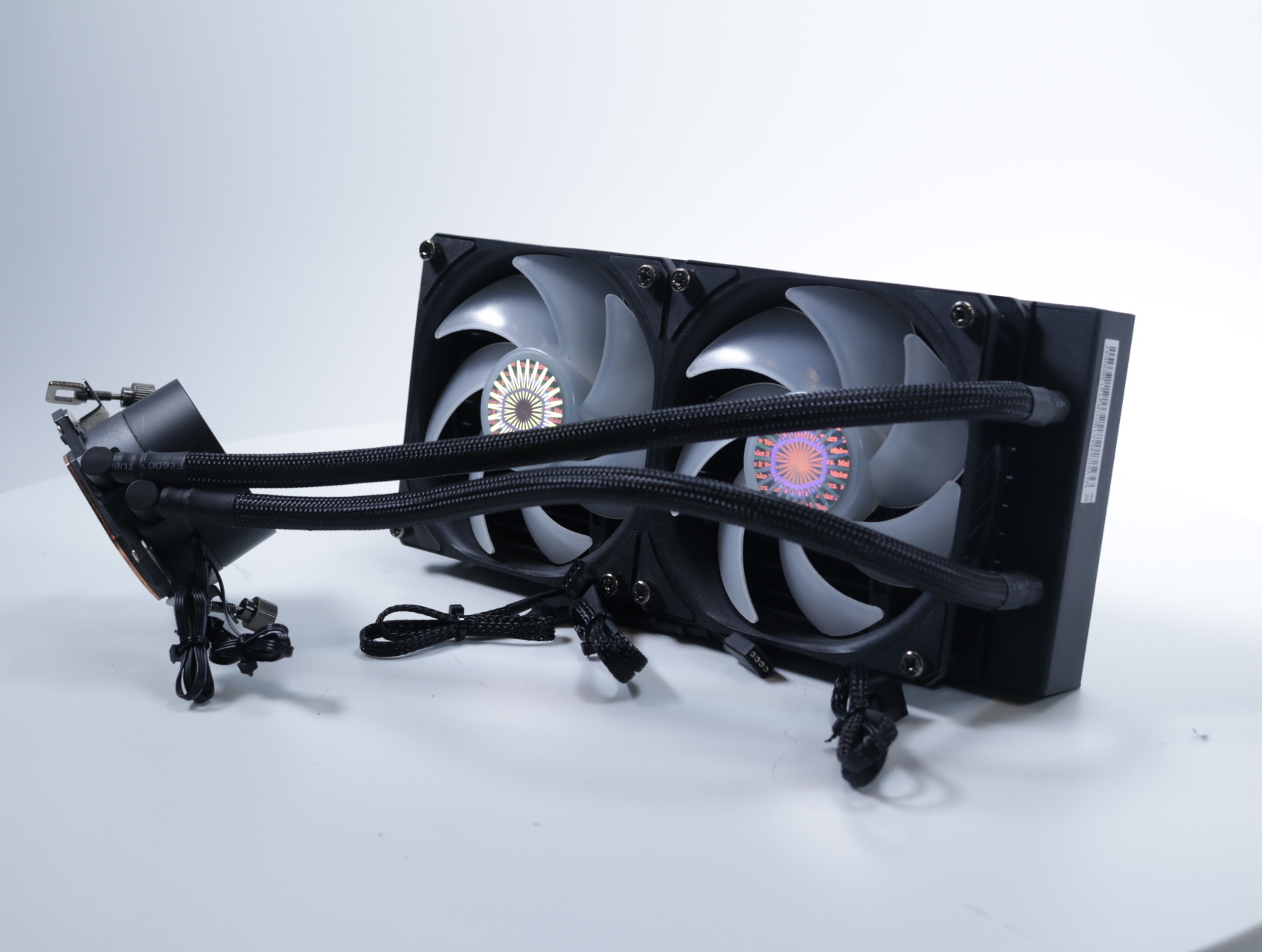 MasterLiquid ML240L V2 RGB (Socket AM4) [tweedekansje]