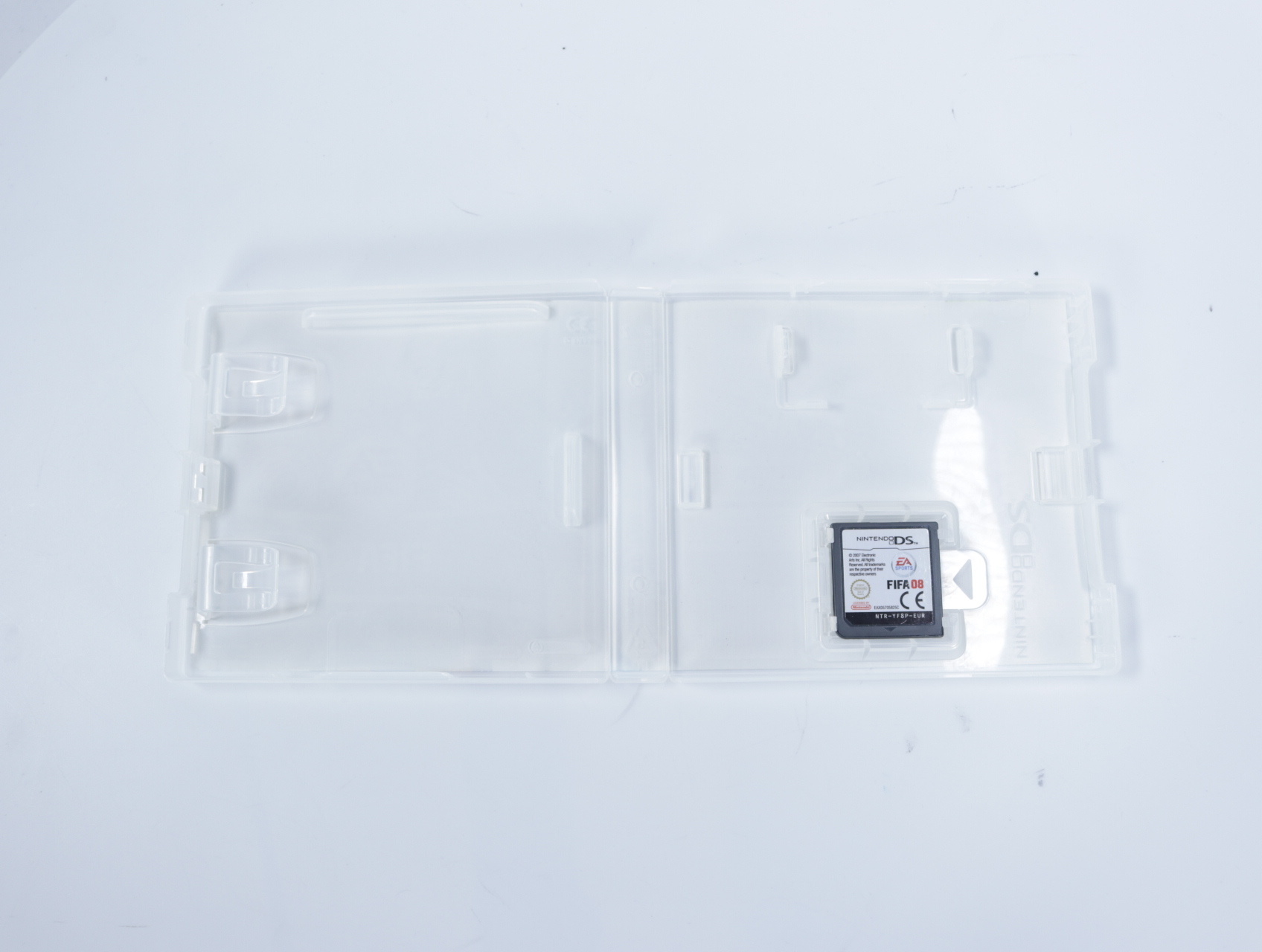 Nintendo DS - FIFA 08 - productfoto 2