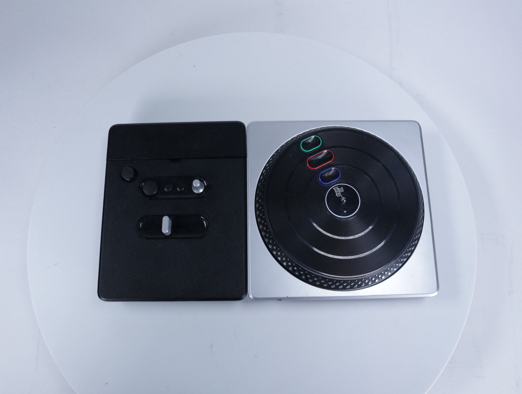 Wii - DJ Hero 2 [No Game] - productfoto 3
