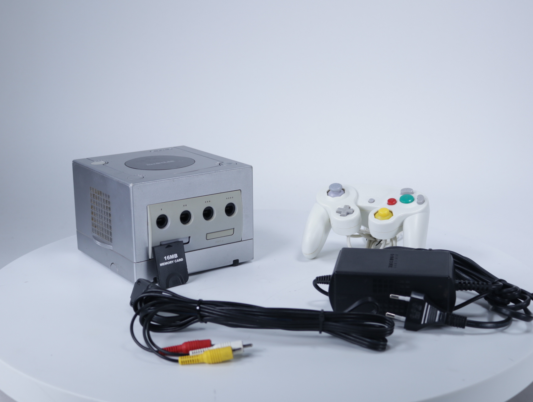GameCube - Console [Zilver / Witte Controller] - productfoto 4