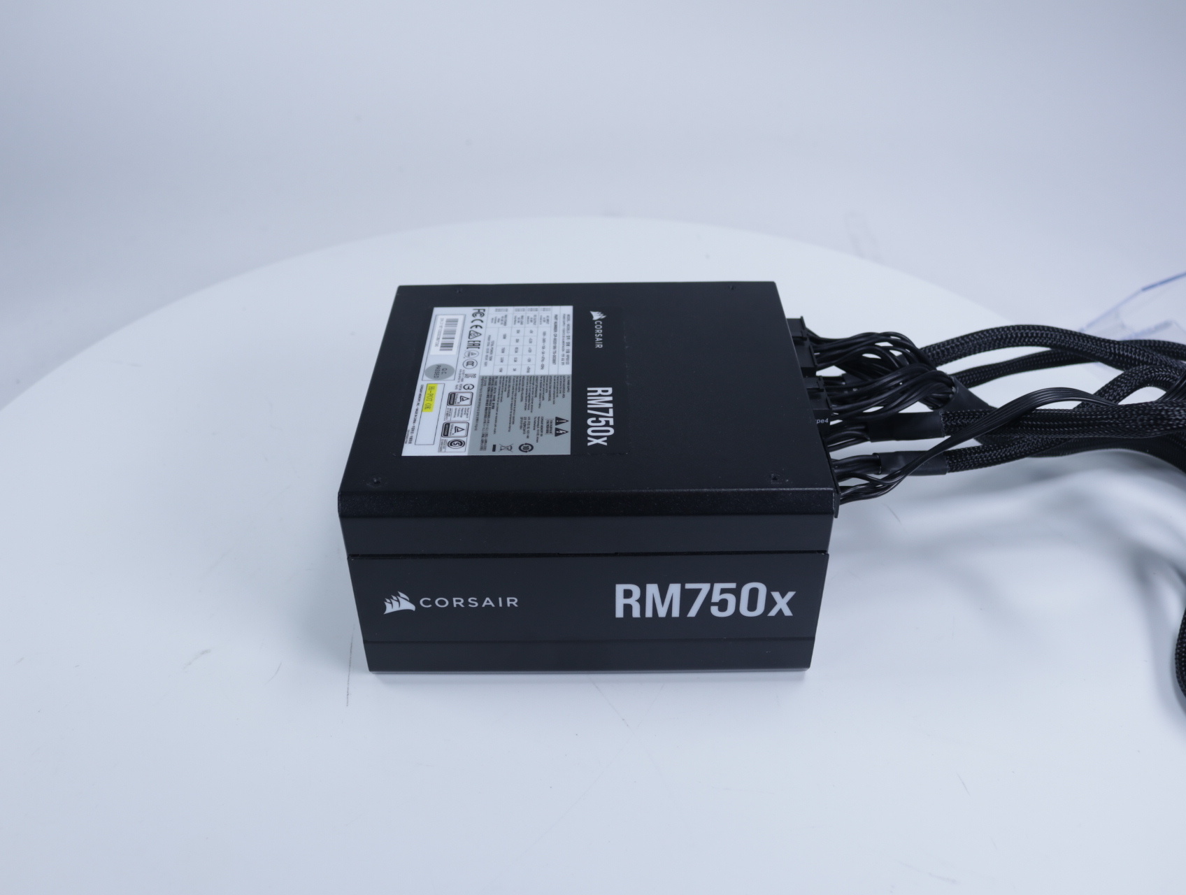RM750X Voeding 750W [Tweedekansje] - productfoto 2