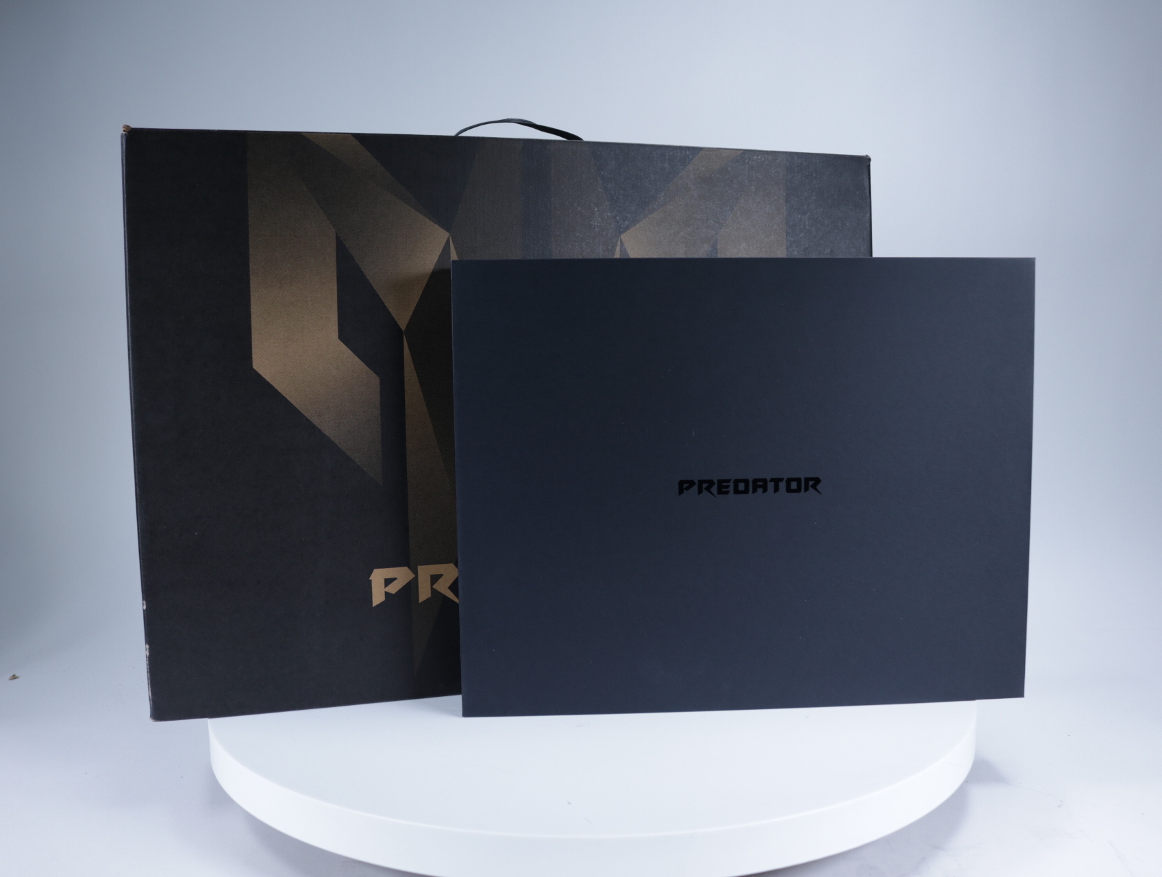 Predator Helios 18 PH18-72-97DH | 18" | Core i9 | RTX 4080