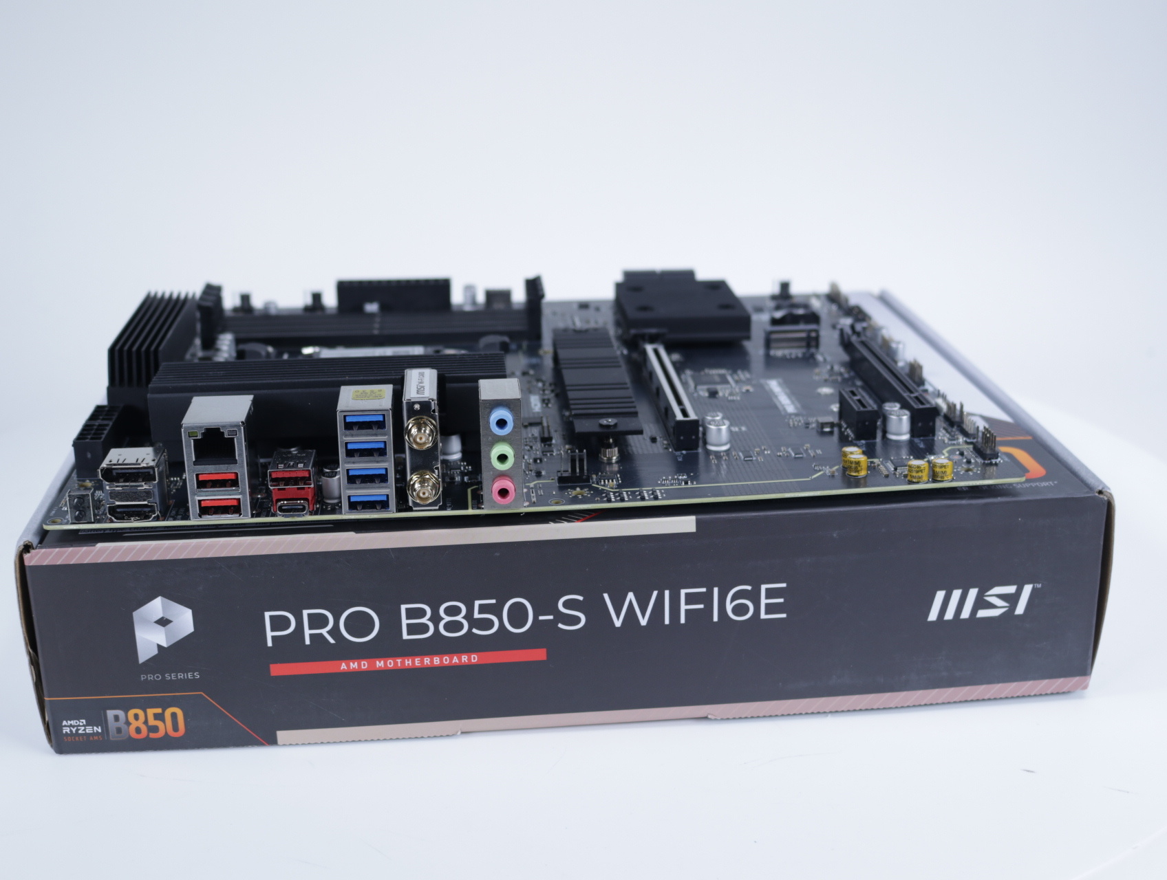 PRO B850-S WIFI6E - MSI - productfoto 2