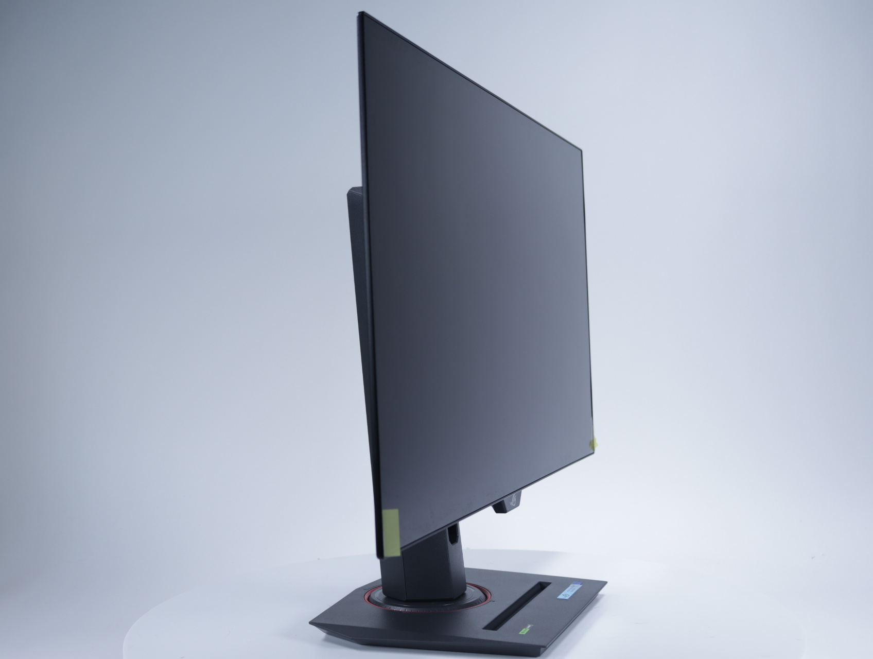 ROG Strix XG27AQDMG | 27" | Quad HD | 240Hz | OLED - productfoto 3